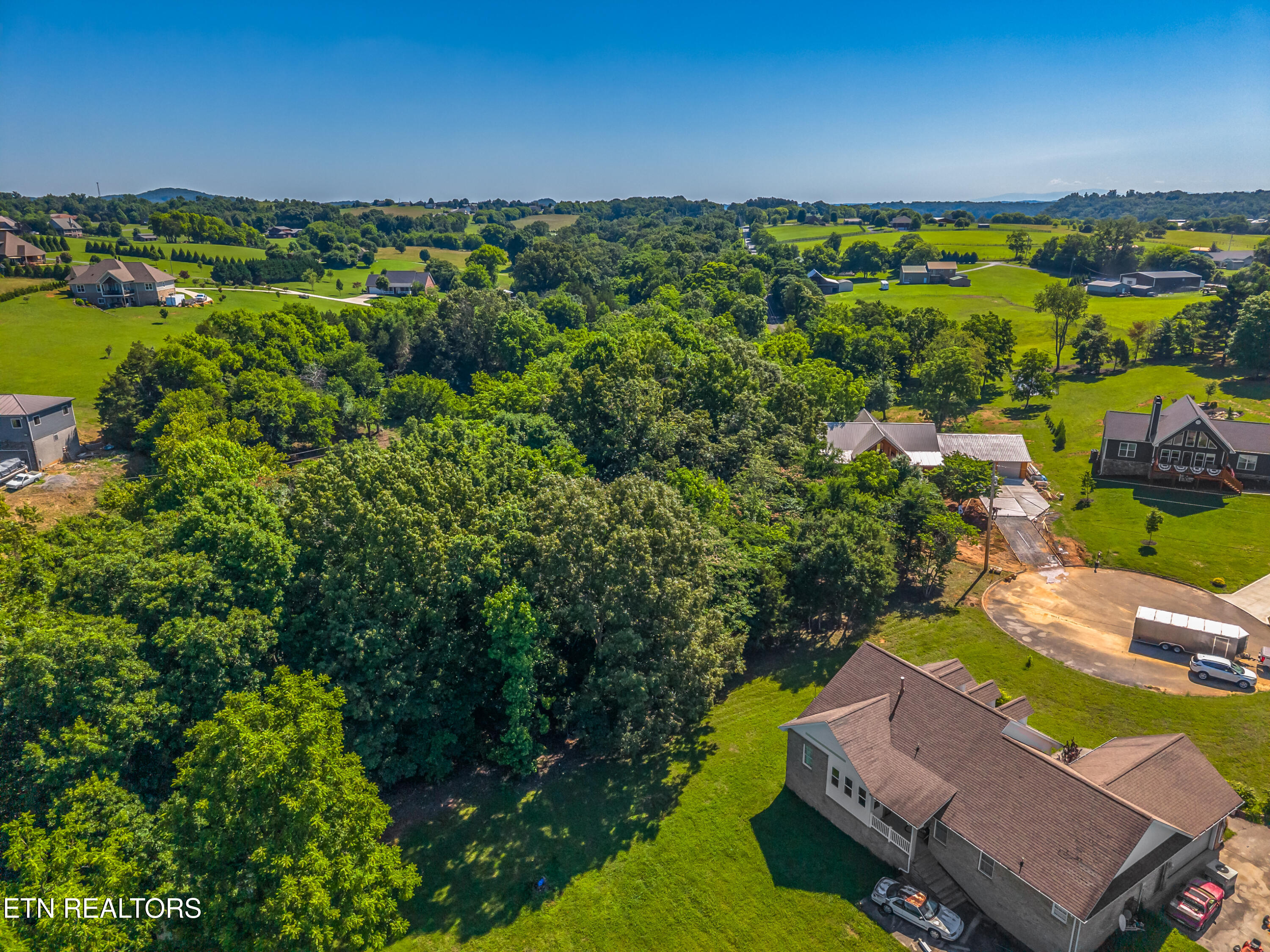 Lot 30 Sullivan Pointe Dandridge TN 37725