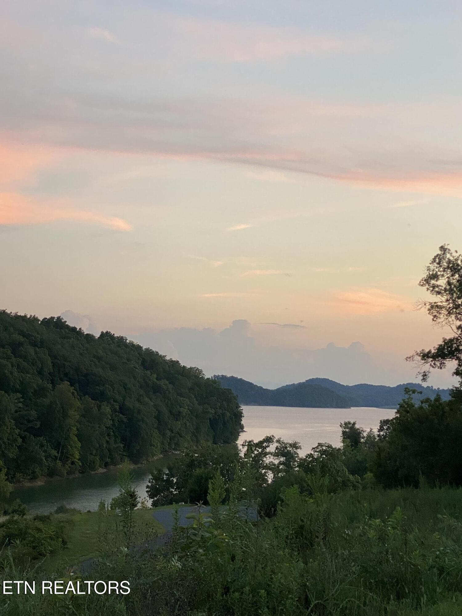 Lot 10 Stone Cove Way Dandridge TN 37725