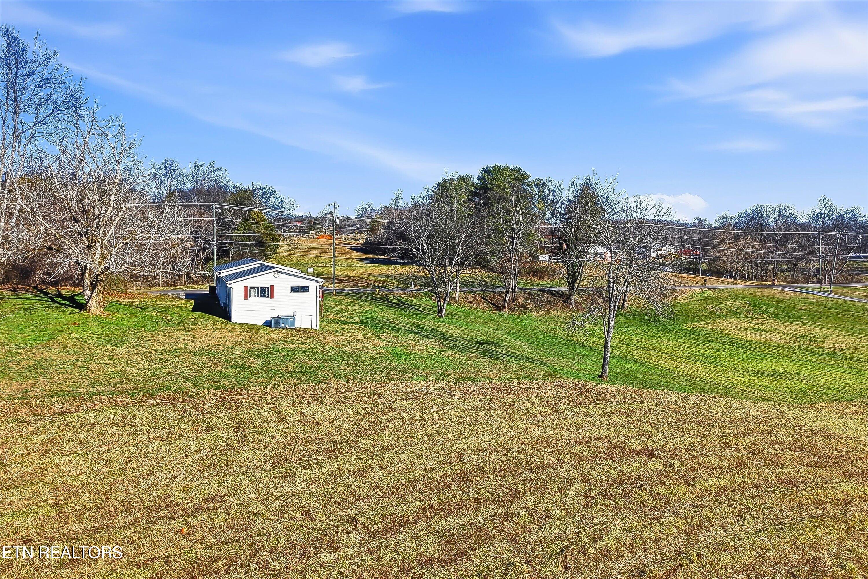 9712 Thorn Grove Pike Strawberry Plains TN 37871