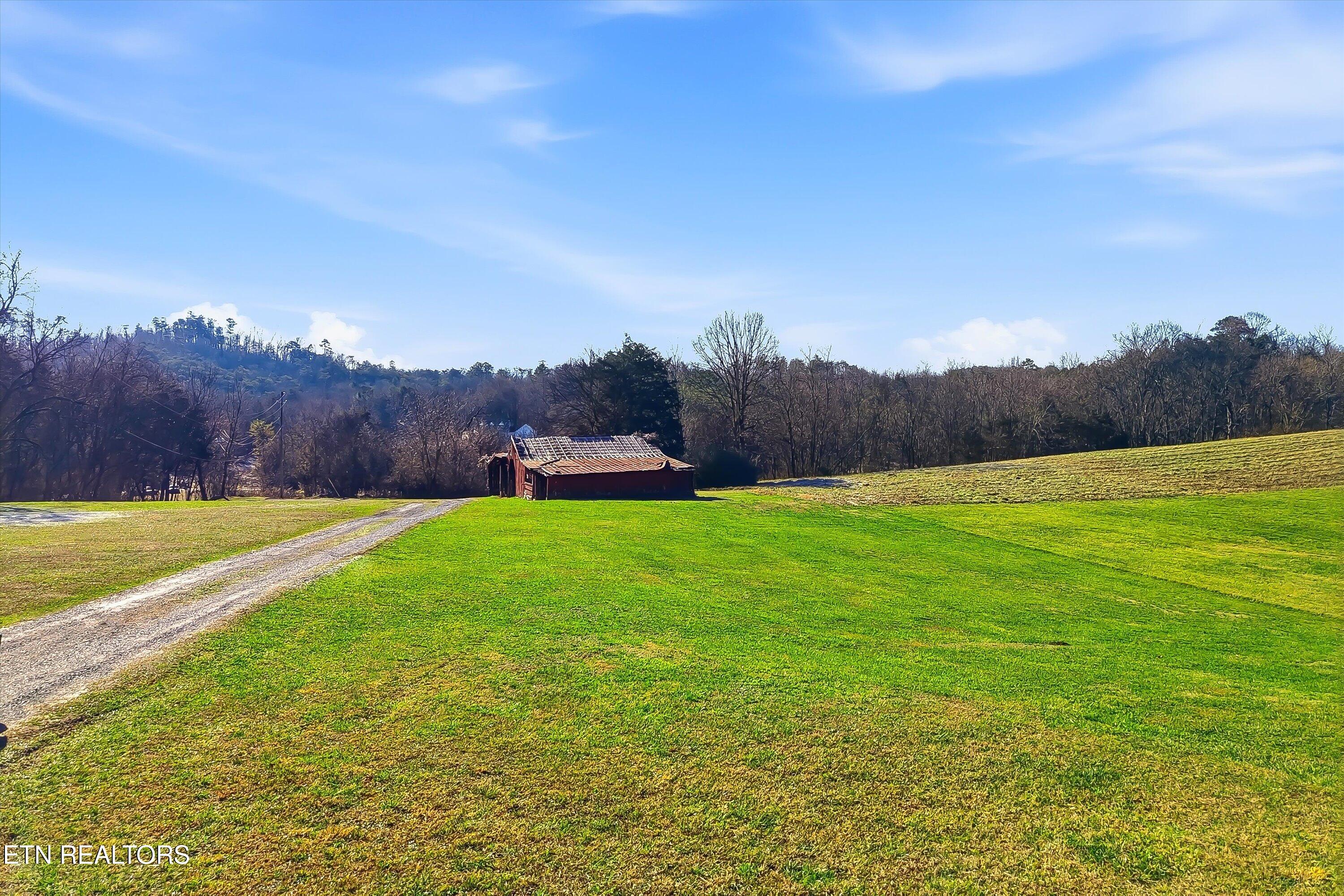 9712 Thorn Grove Pike Strawberry Plains TN 37871