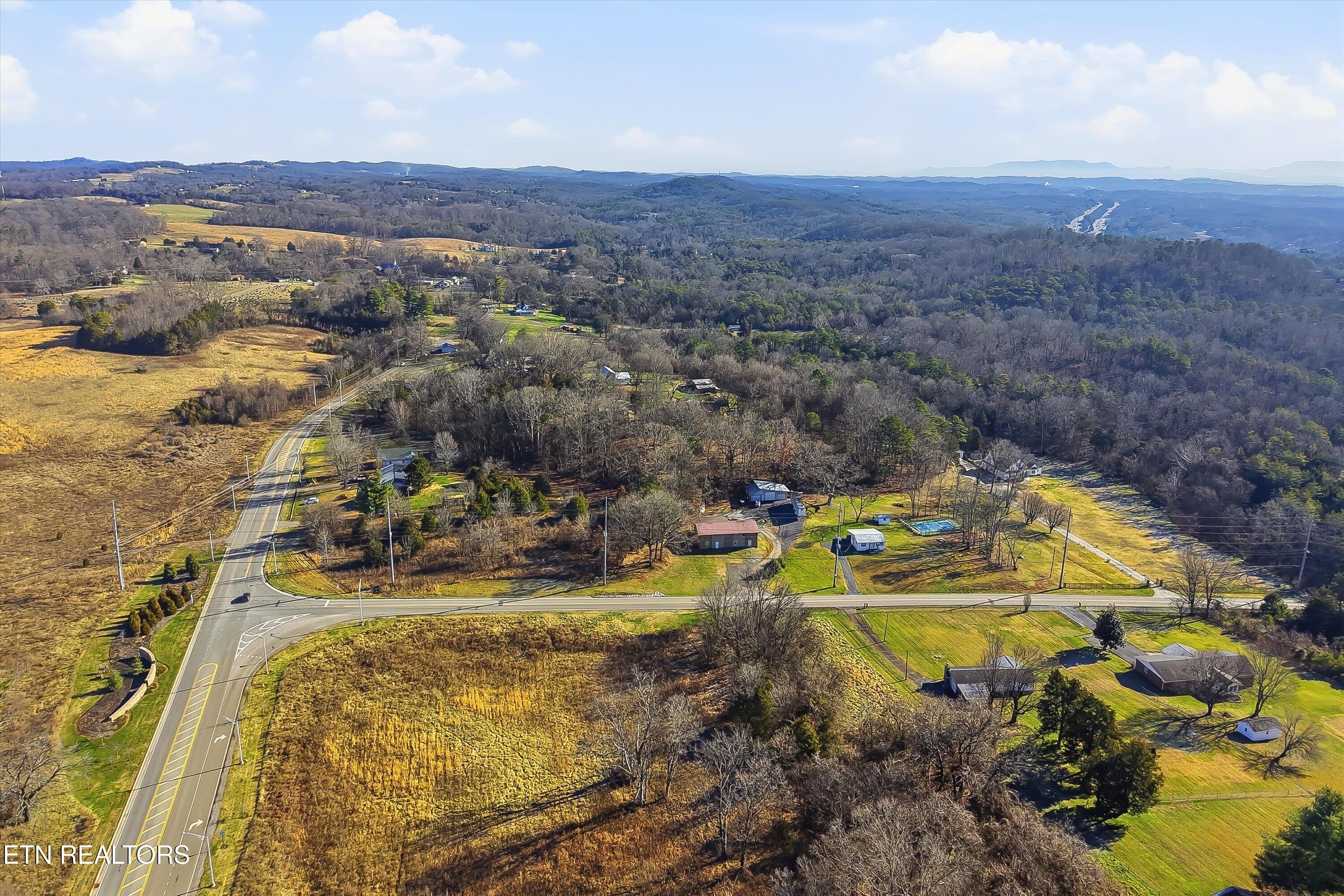 9712 Thorn Grove Pike Strawberry Plains TN 37871