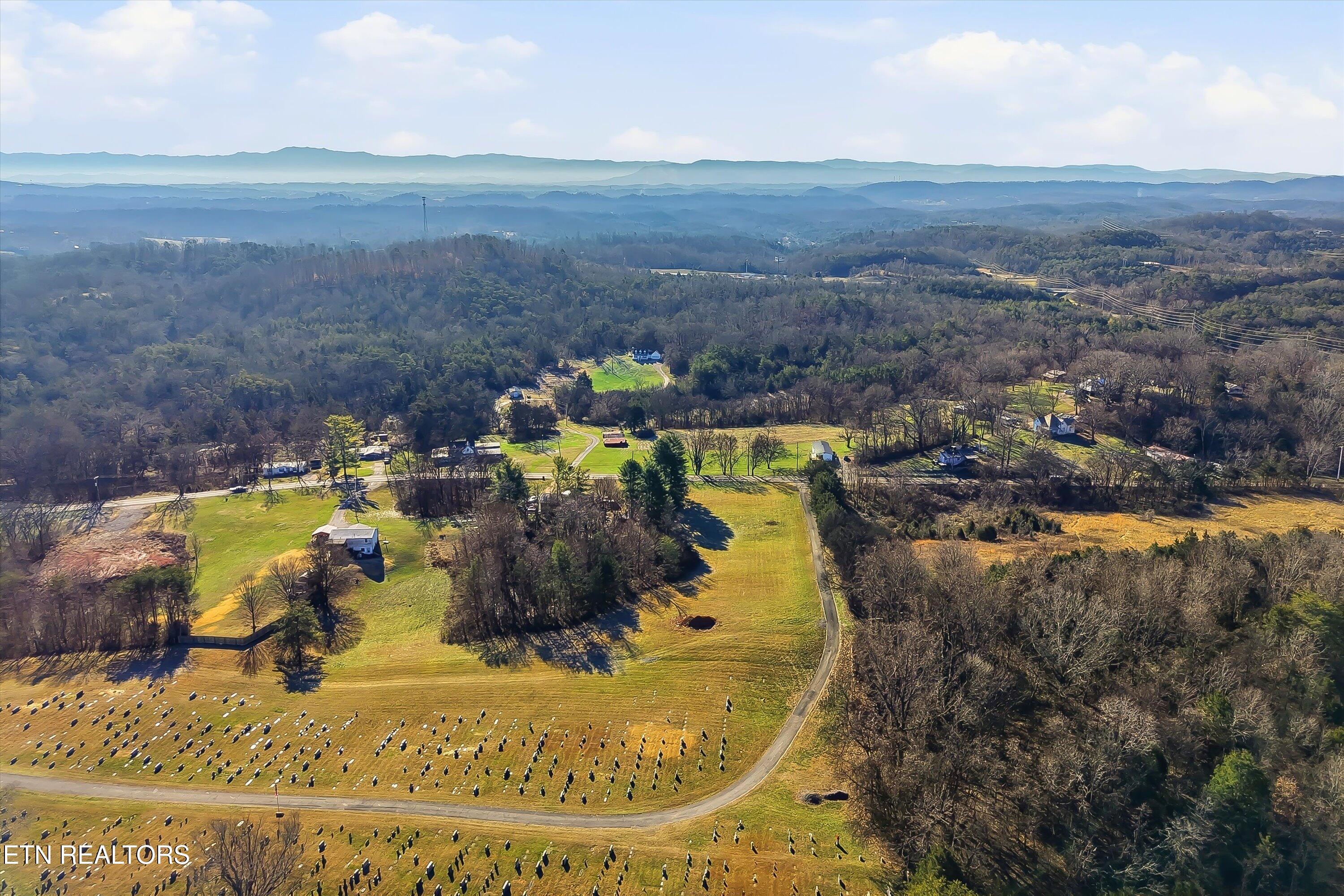 9712 Thorn Grove Pike Strawberry Plains TN 37871
