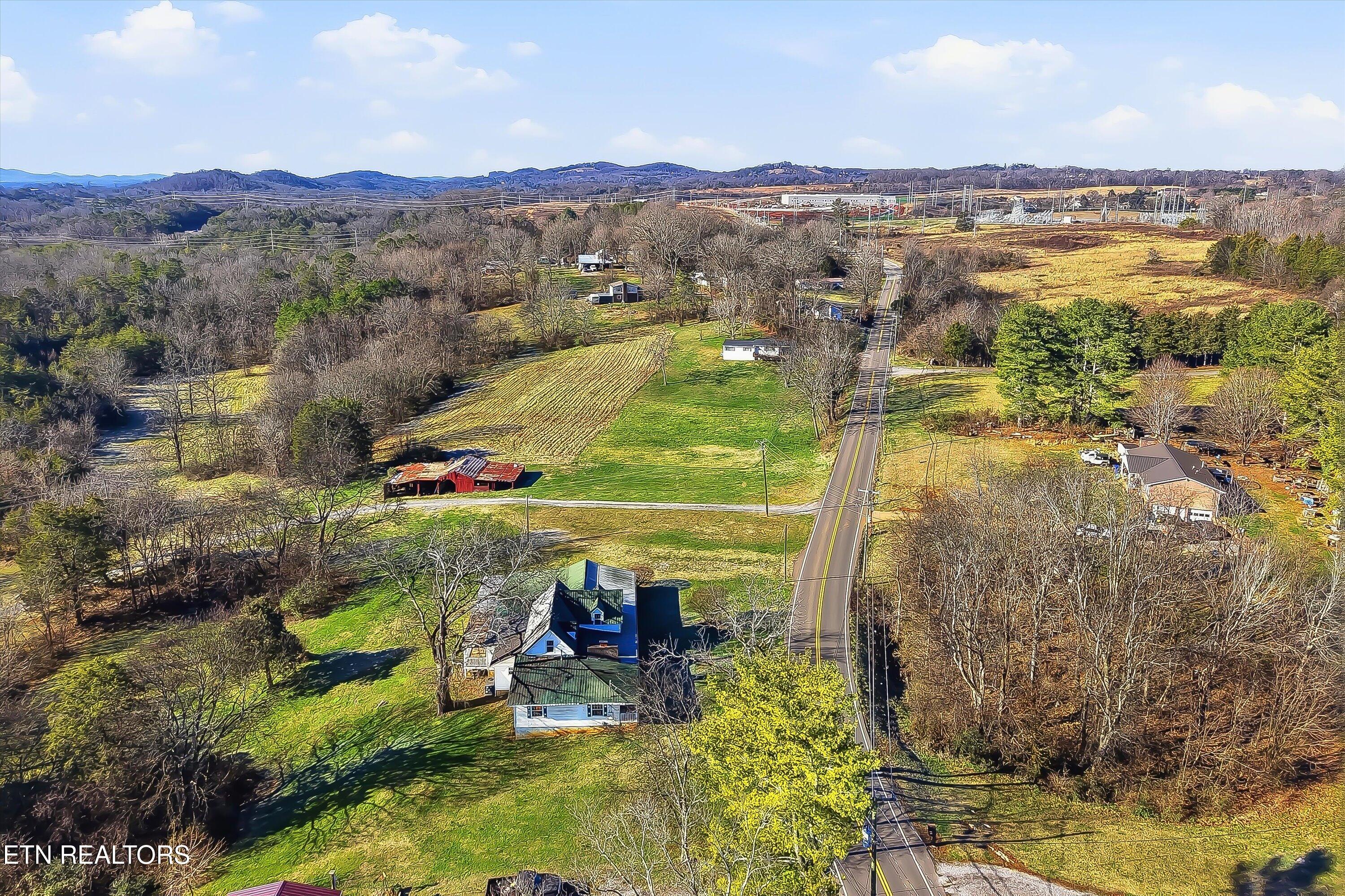 9712 Thorn Grove Pike Strawberry Plains TN 37871