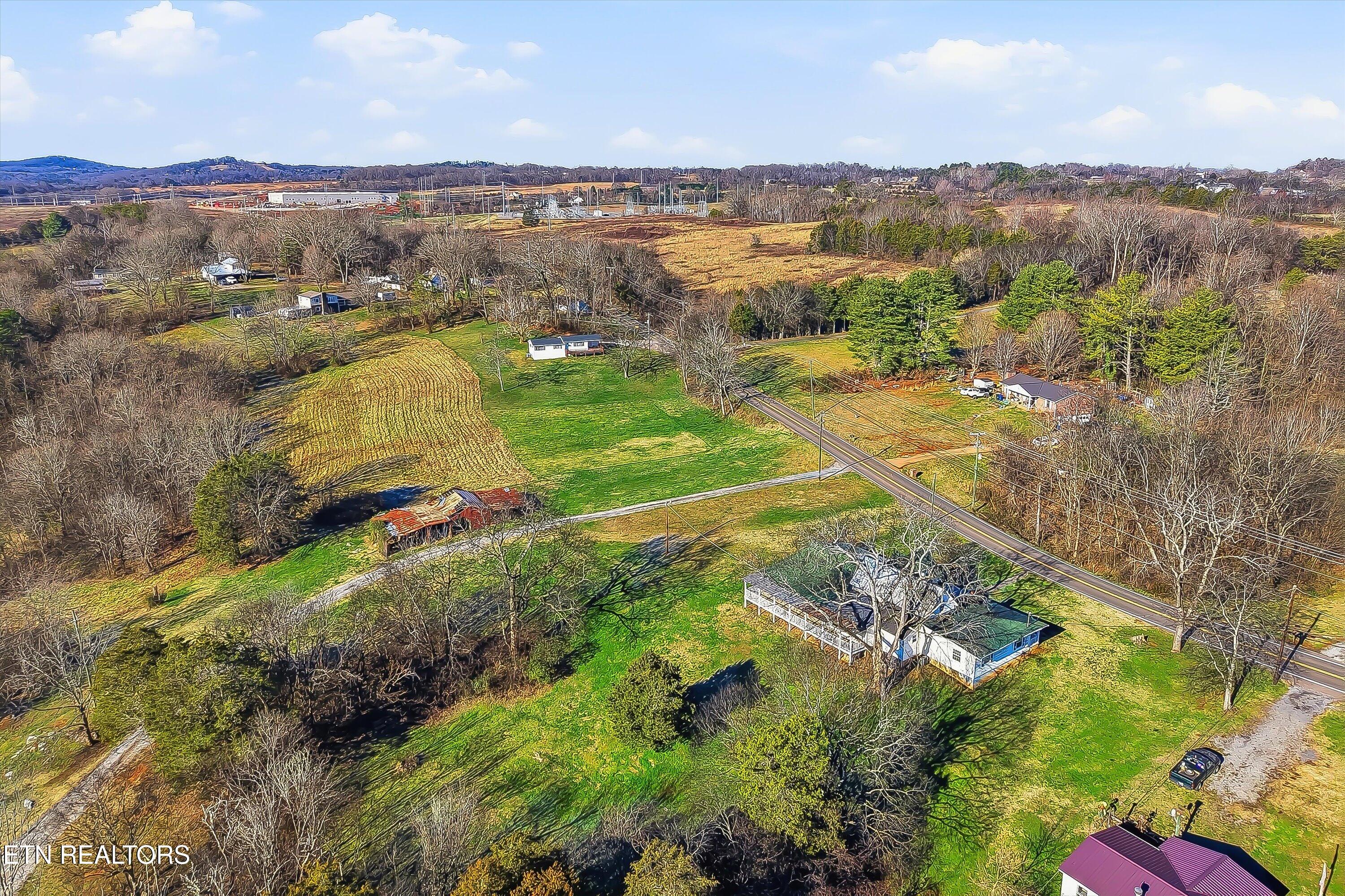 9712 Thorn Grove Pike Strawberry Plains TN 37871