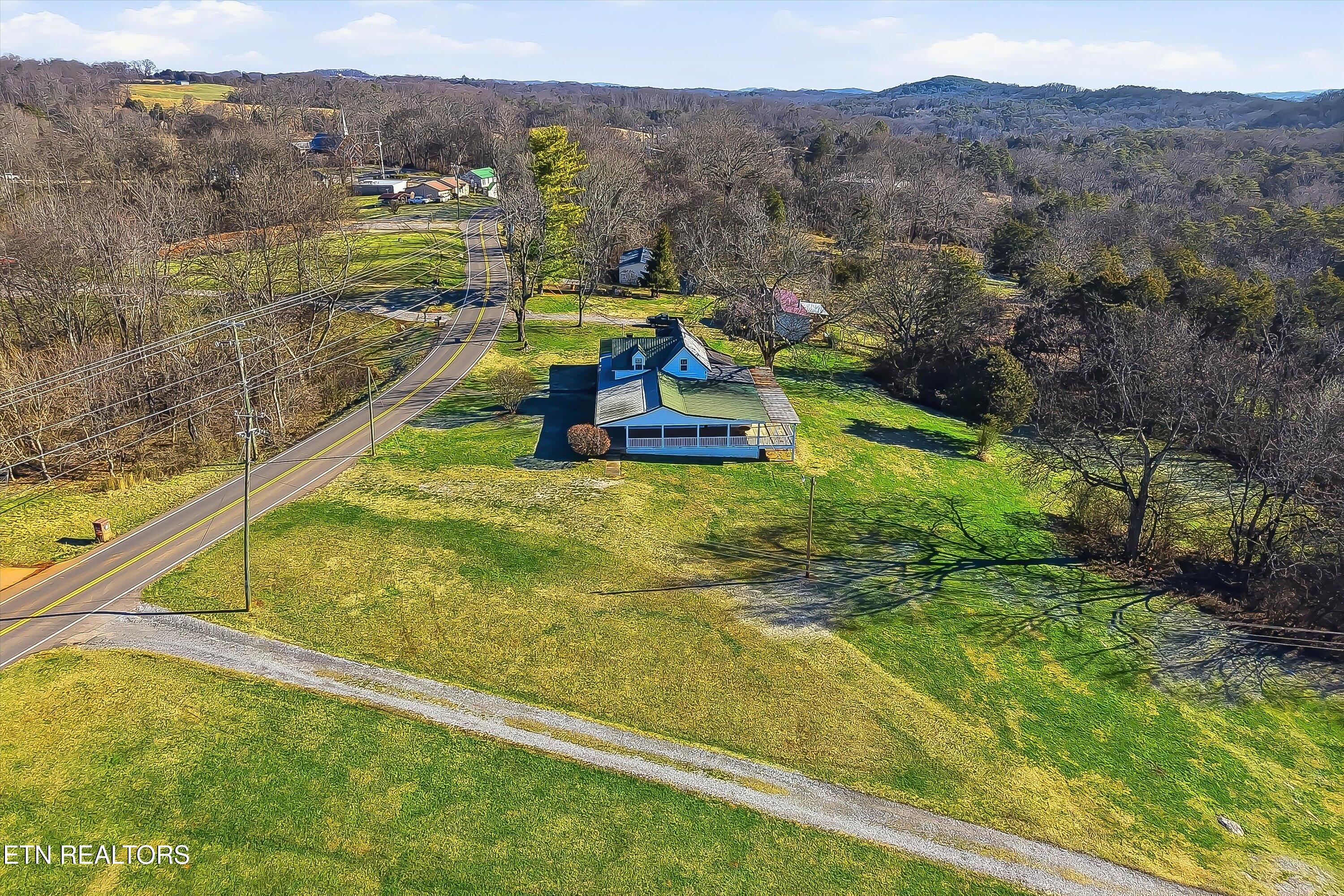 9712 Thorn Grove Pike Strawberry Plains TN 37871