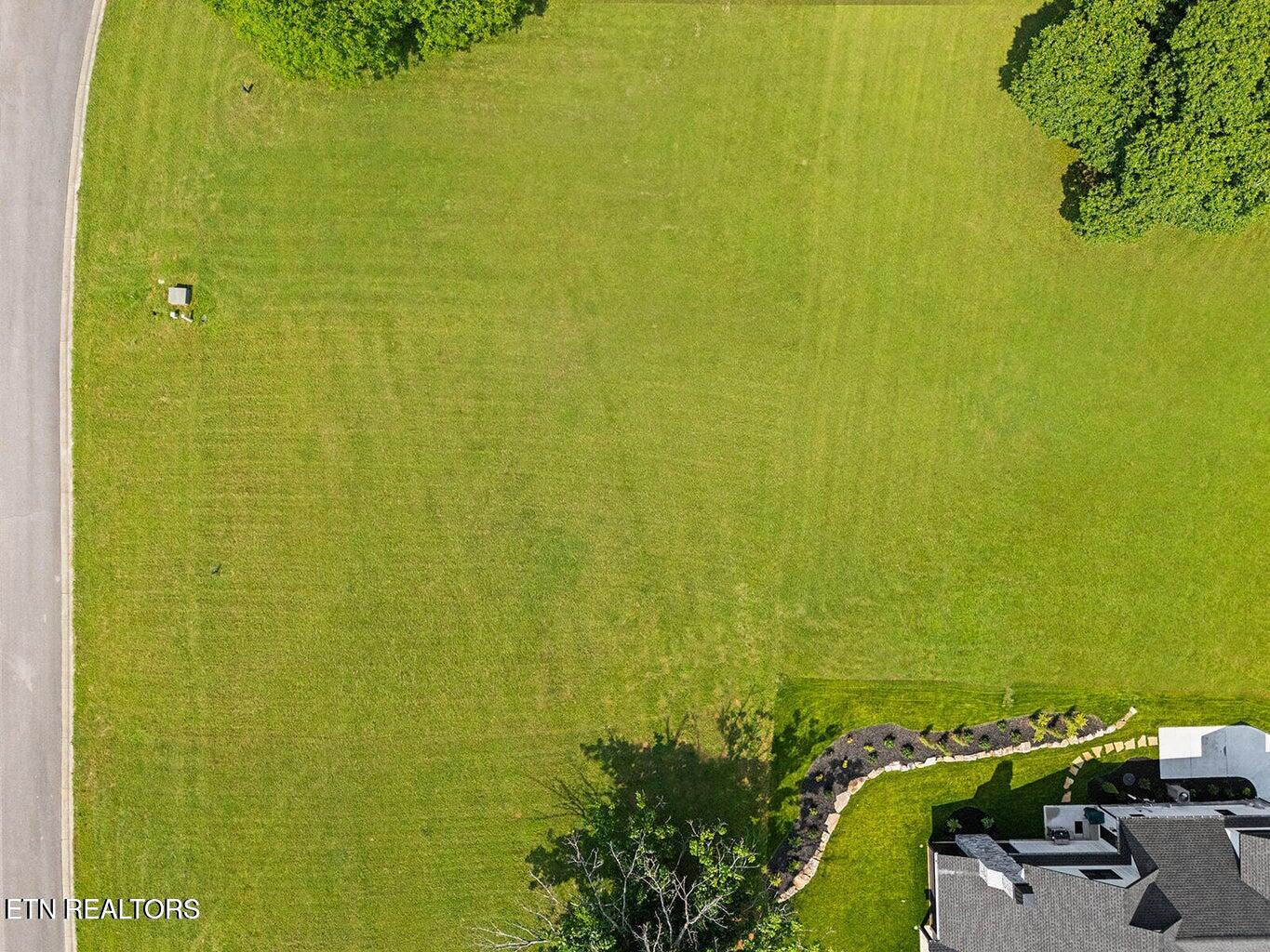 1740 Eagle Point Drive Loudon TN 37774