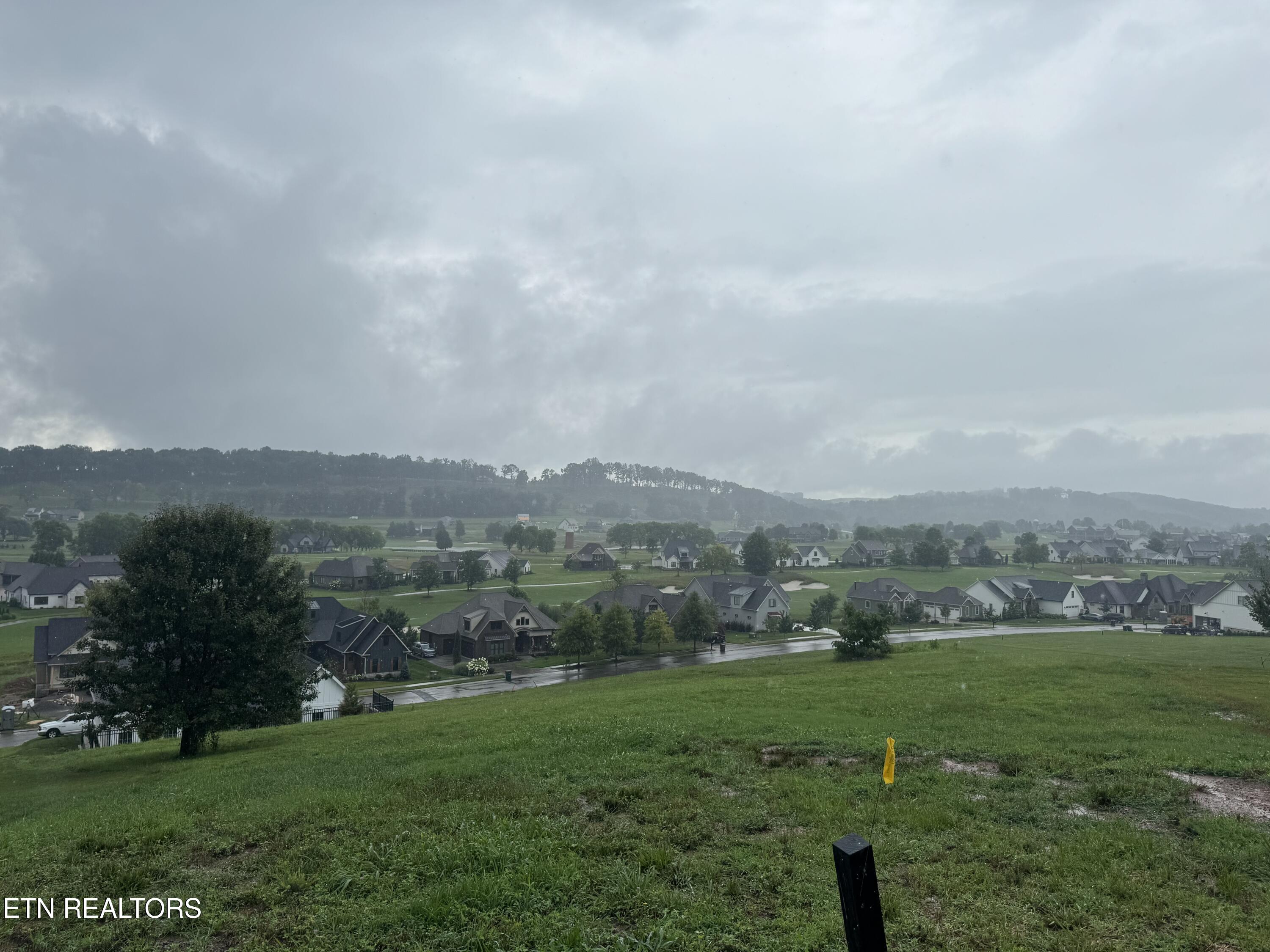 325 Eagle Point Drive Loudon TN 37774