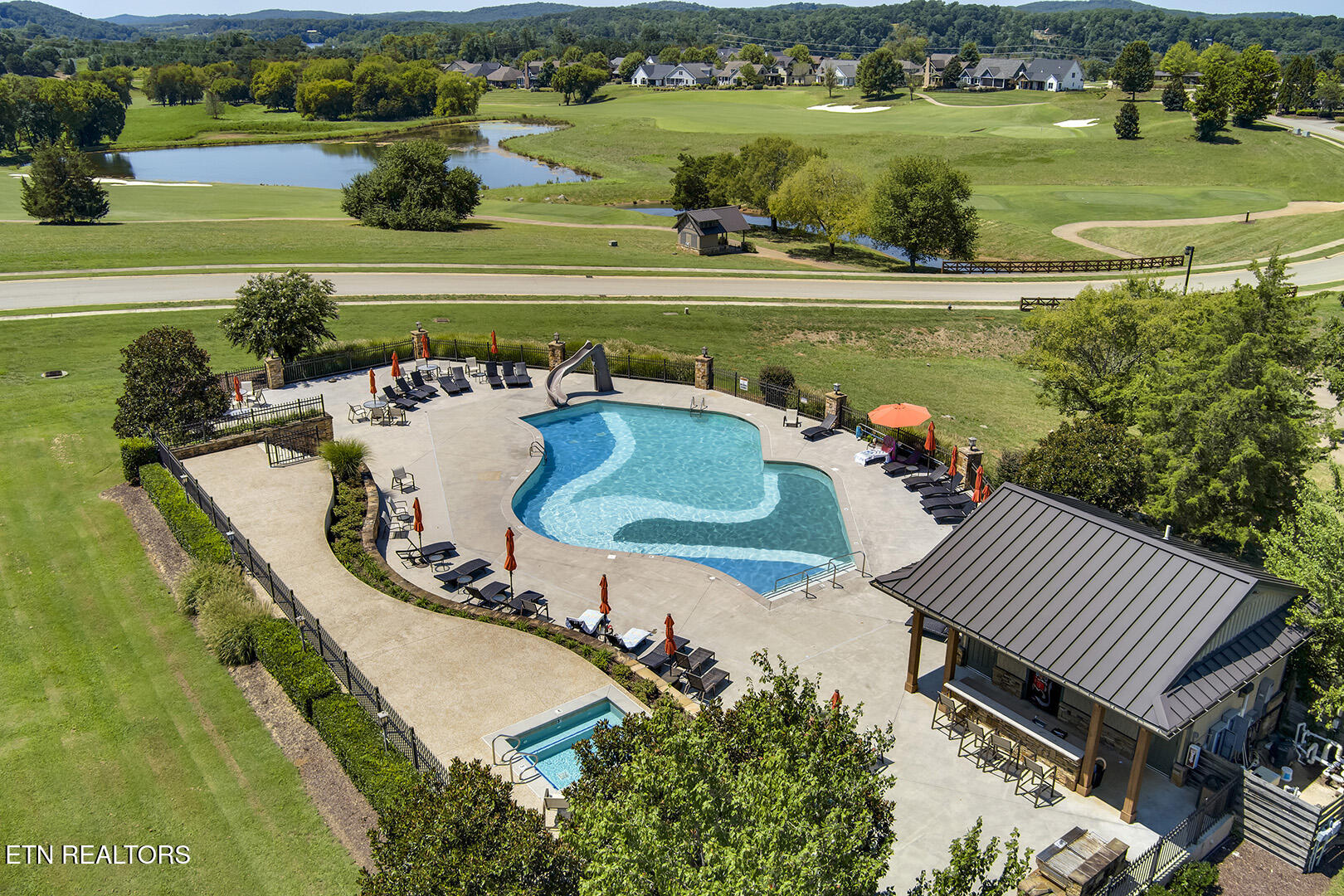 1789 Mockingbird Lane Loudon TN 37774