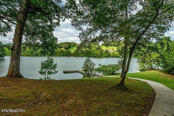 1820 Crazyhorse Drive Maryville TN 37801
