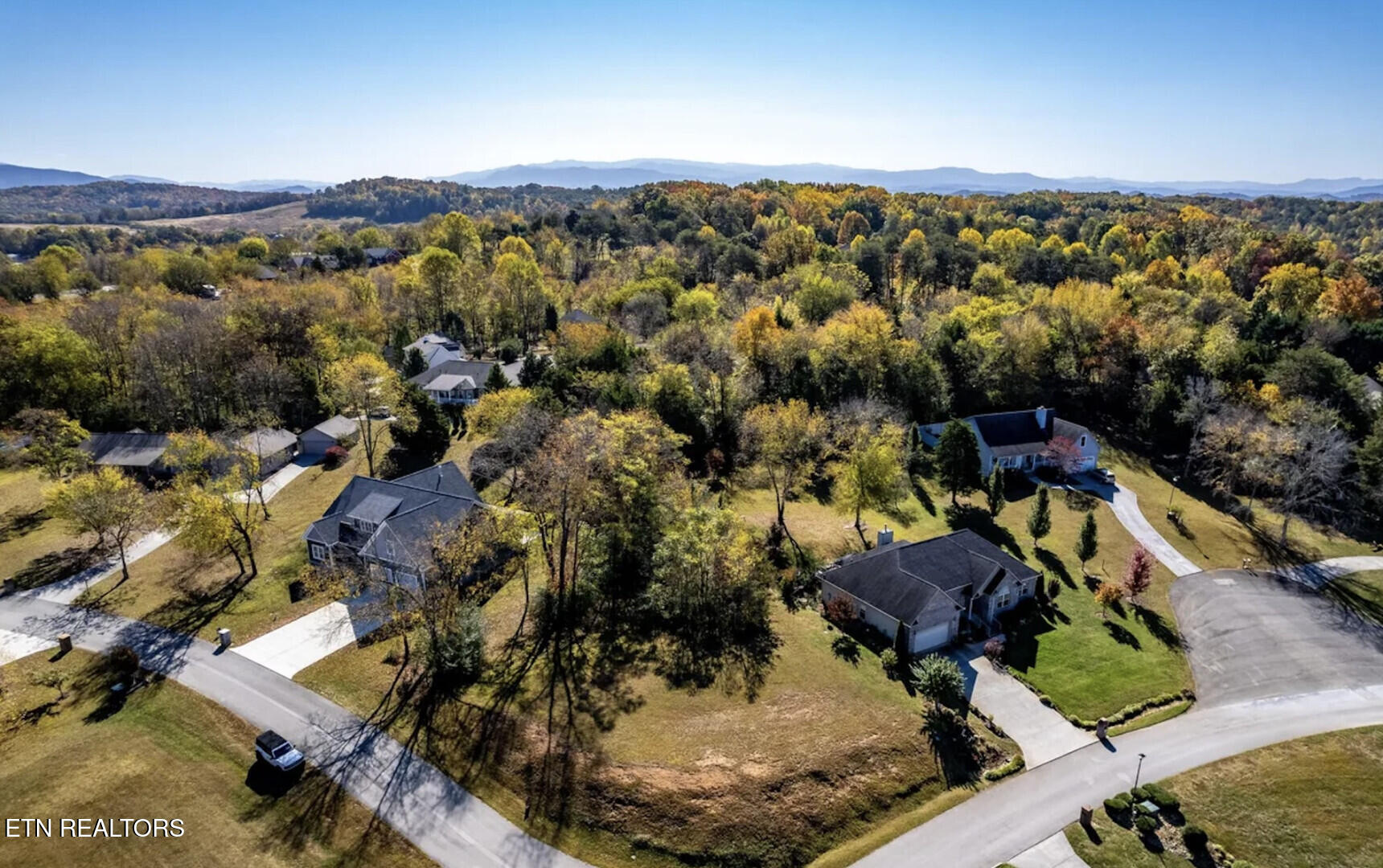 1820 Crazyhorse Drive Maryville TN 37801