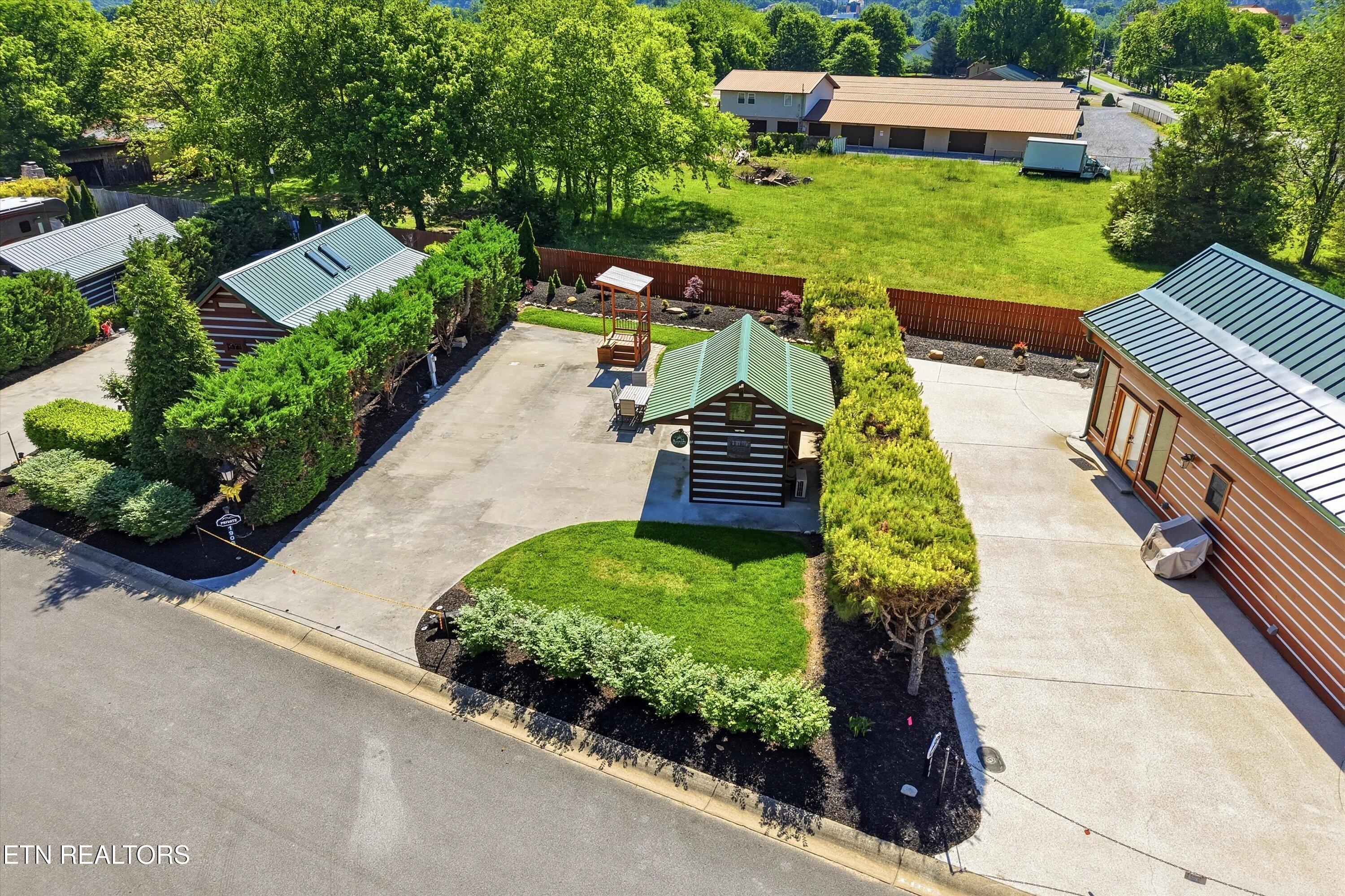 1908 Lizi Loop Way Sevierville TN 37862