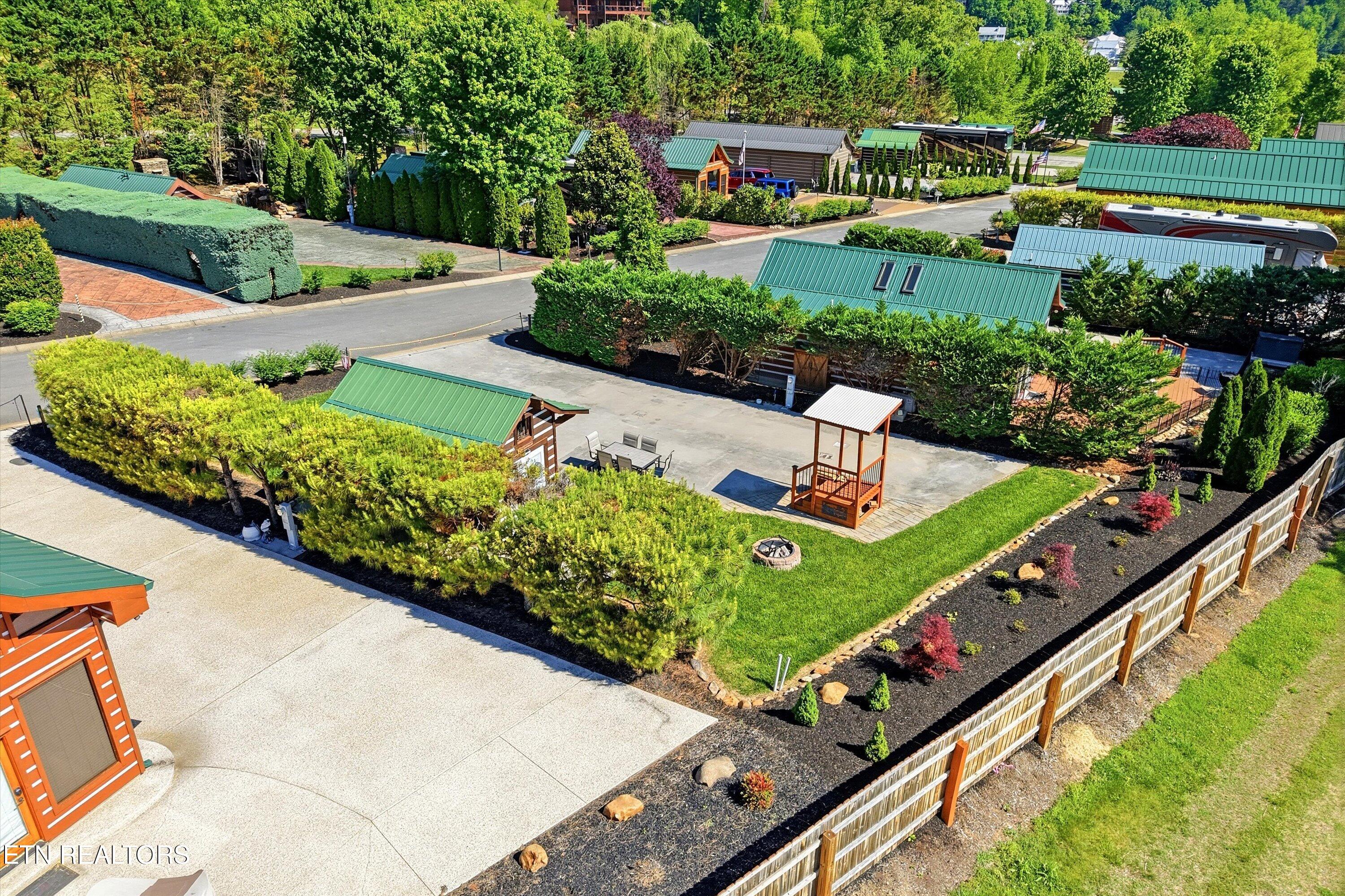 1908 Lizi Loop Way Sevierville TN 37862