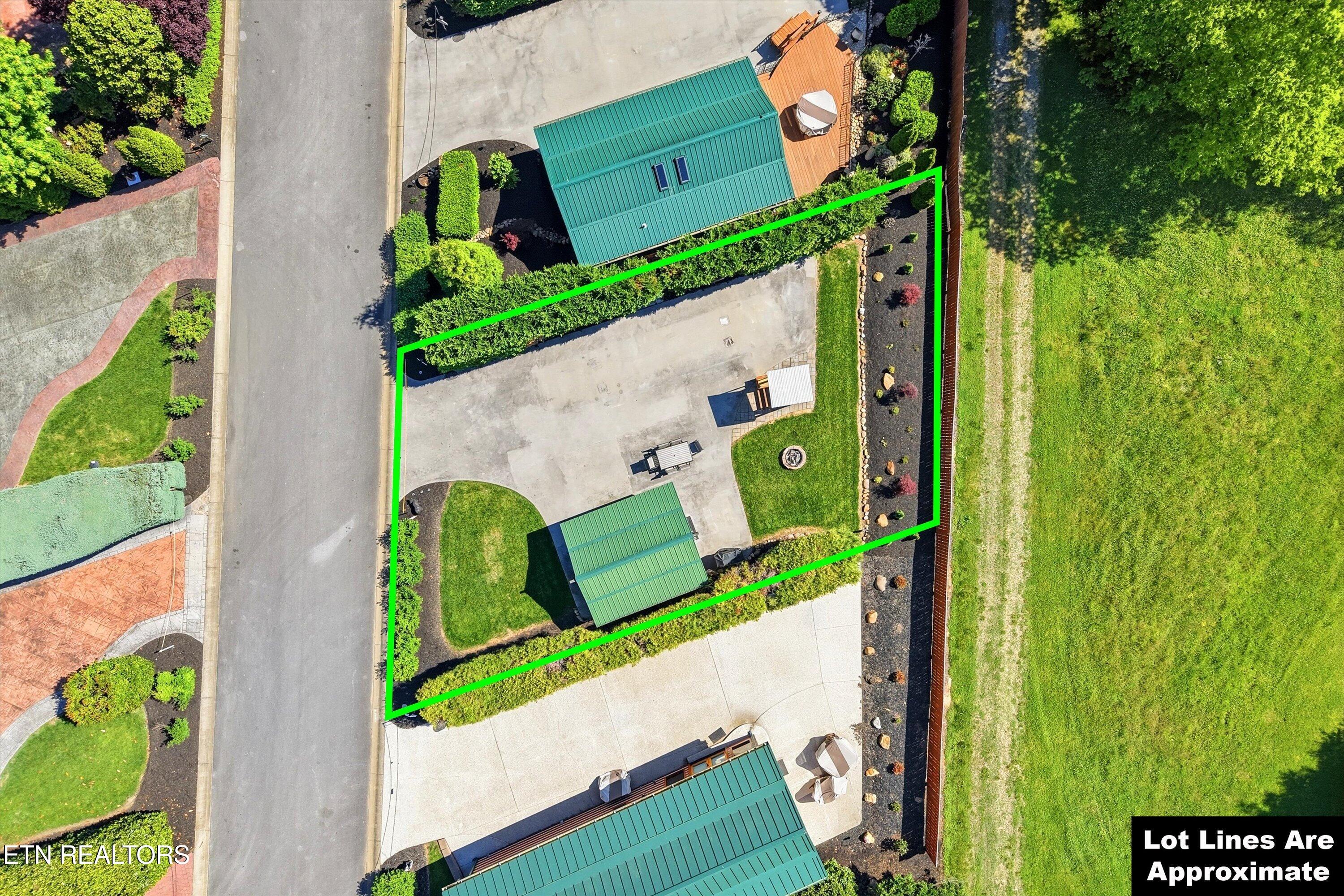 1908 Lizi Loop Way Sevierville TN 37862