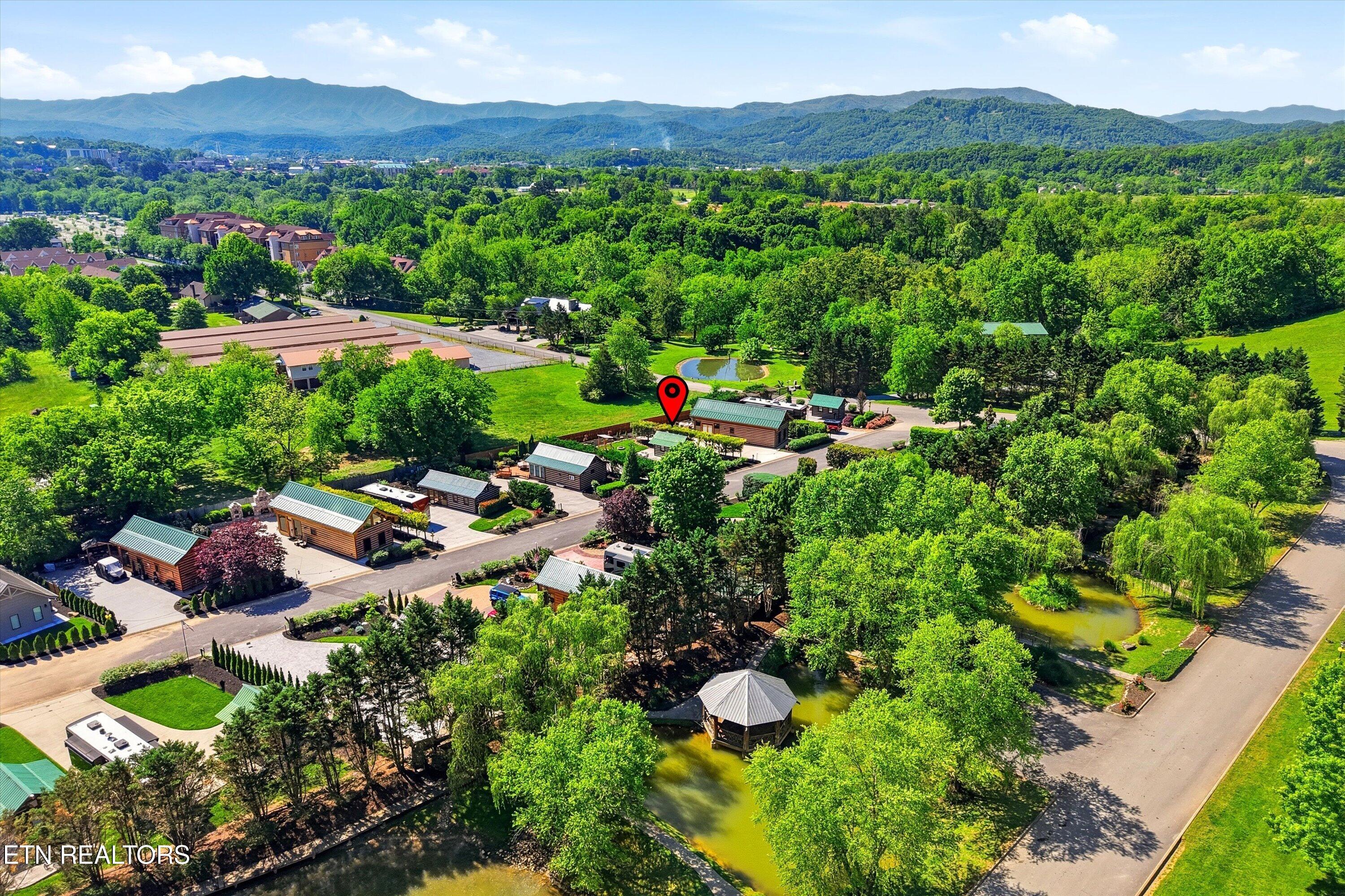1908 Lizi Loop Way Sevierville TN 37862