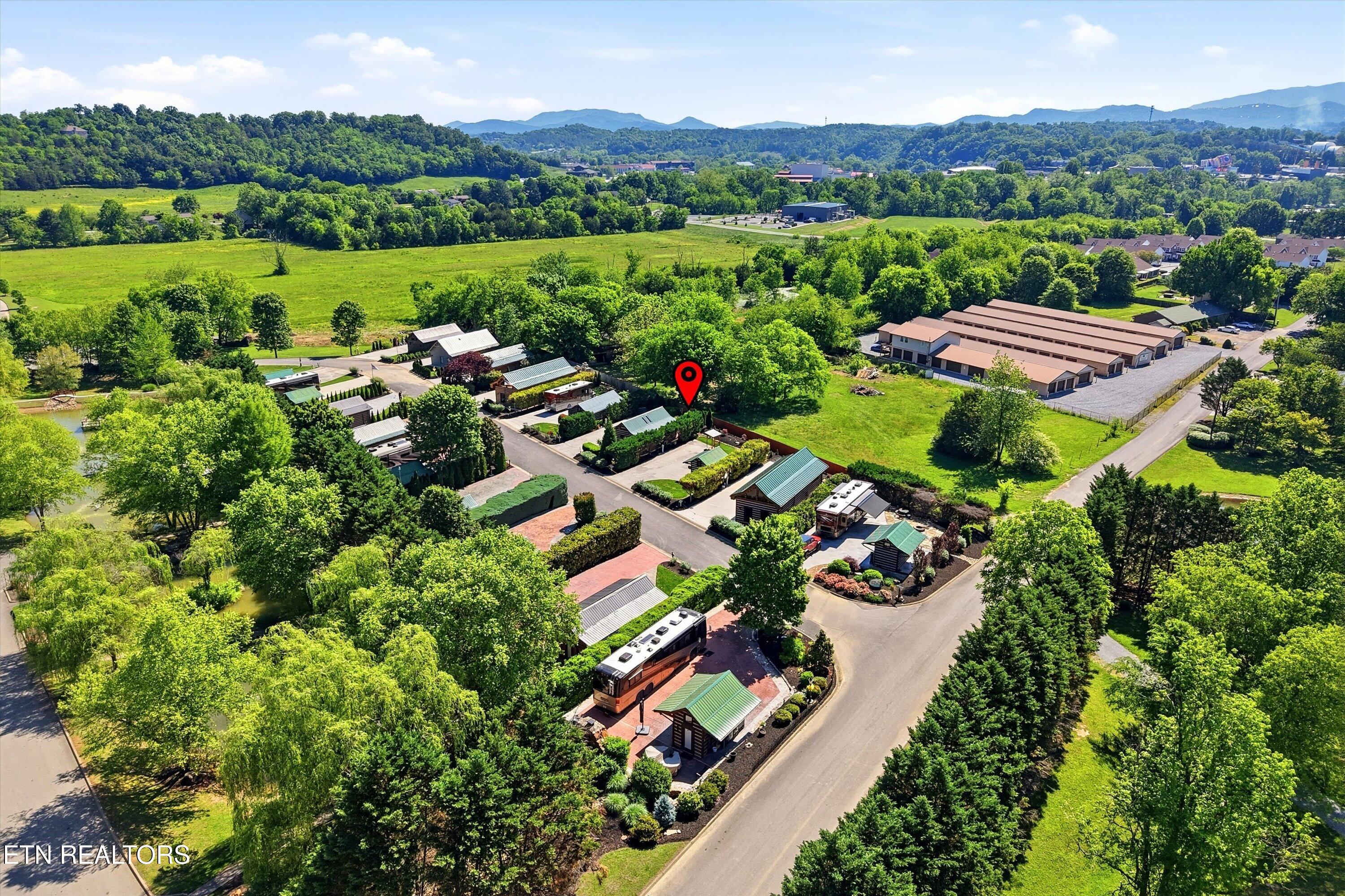 1908 Lizi Loop Way Sevierville TN 37862