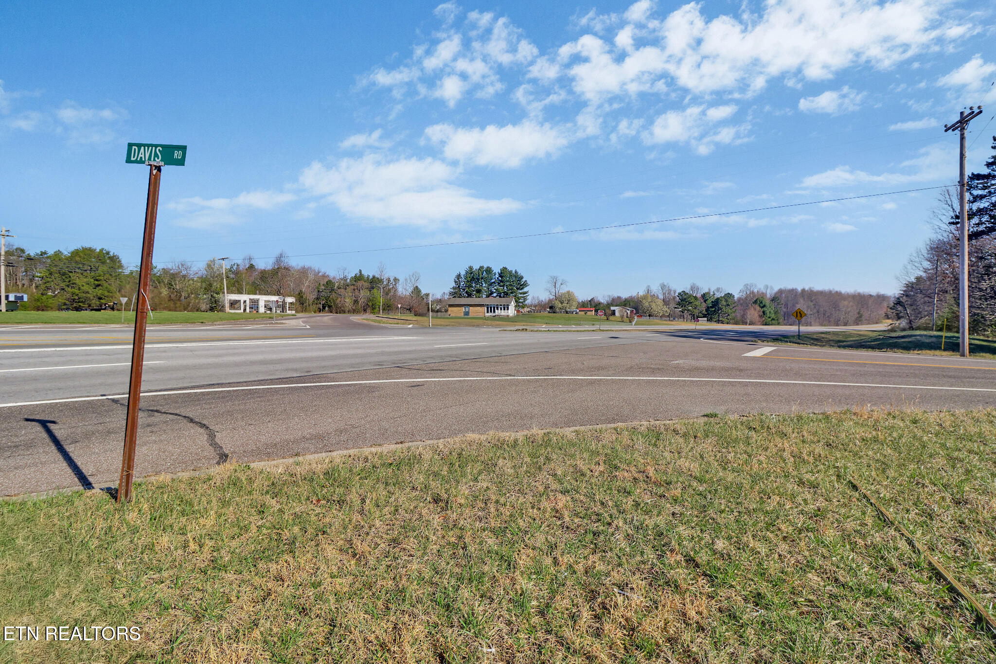 21.72AC S York Highway Jamestown TN 38556