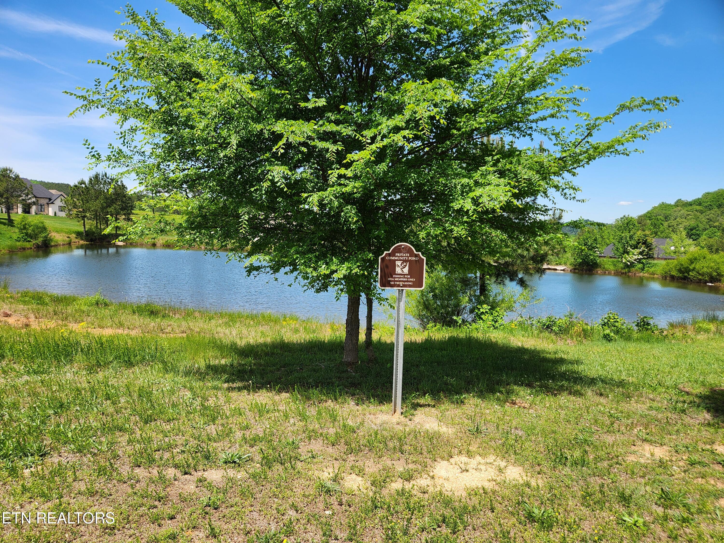 Oak Leaf Lot 71 Drive Loudon TN 37774