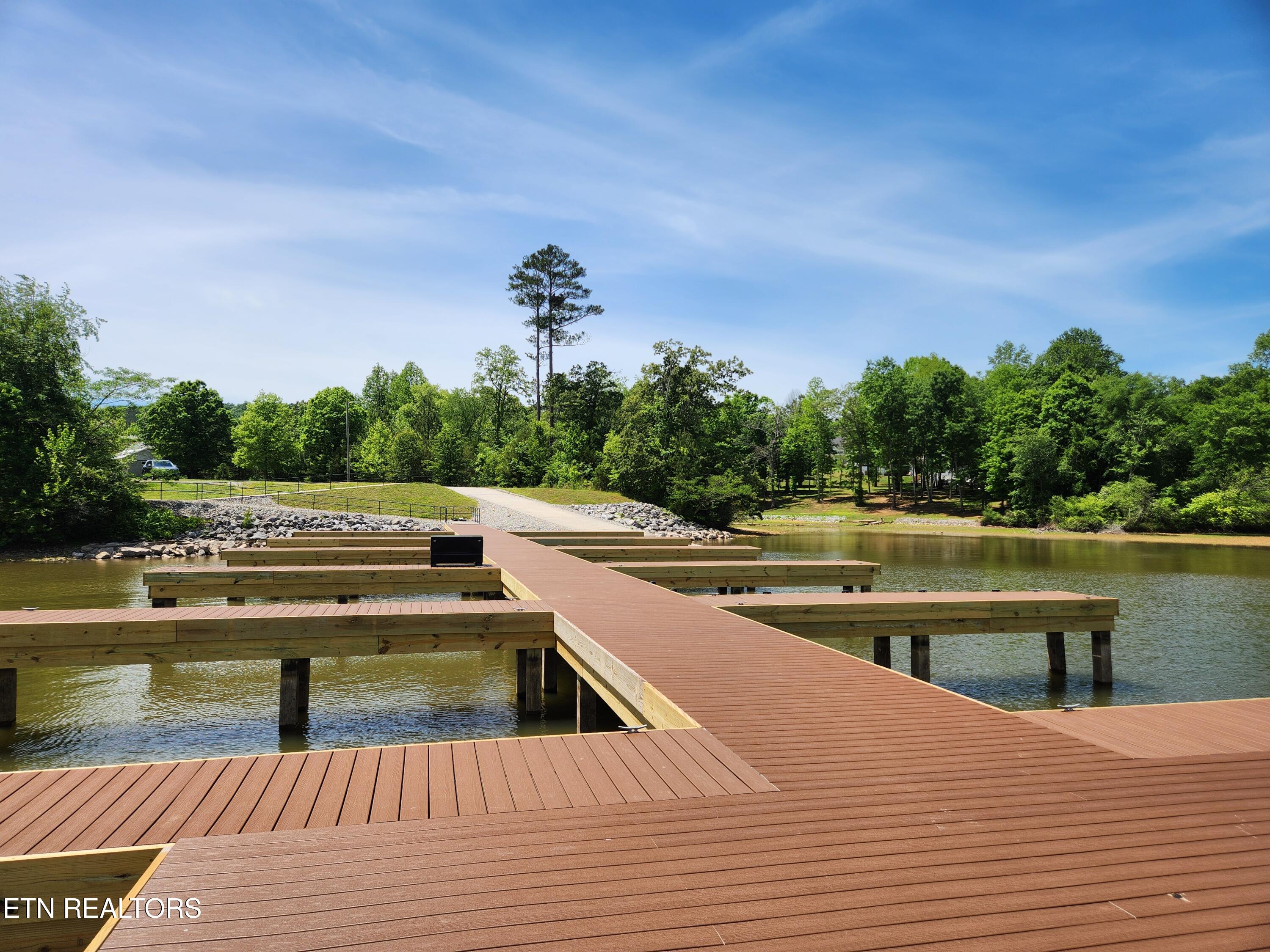 Oak Leaf Lot 71 Drive Loudon TN 37774
