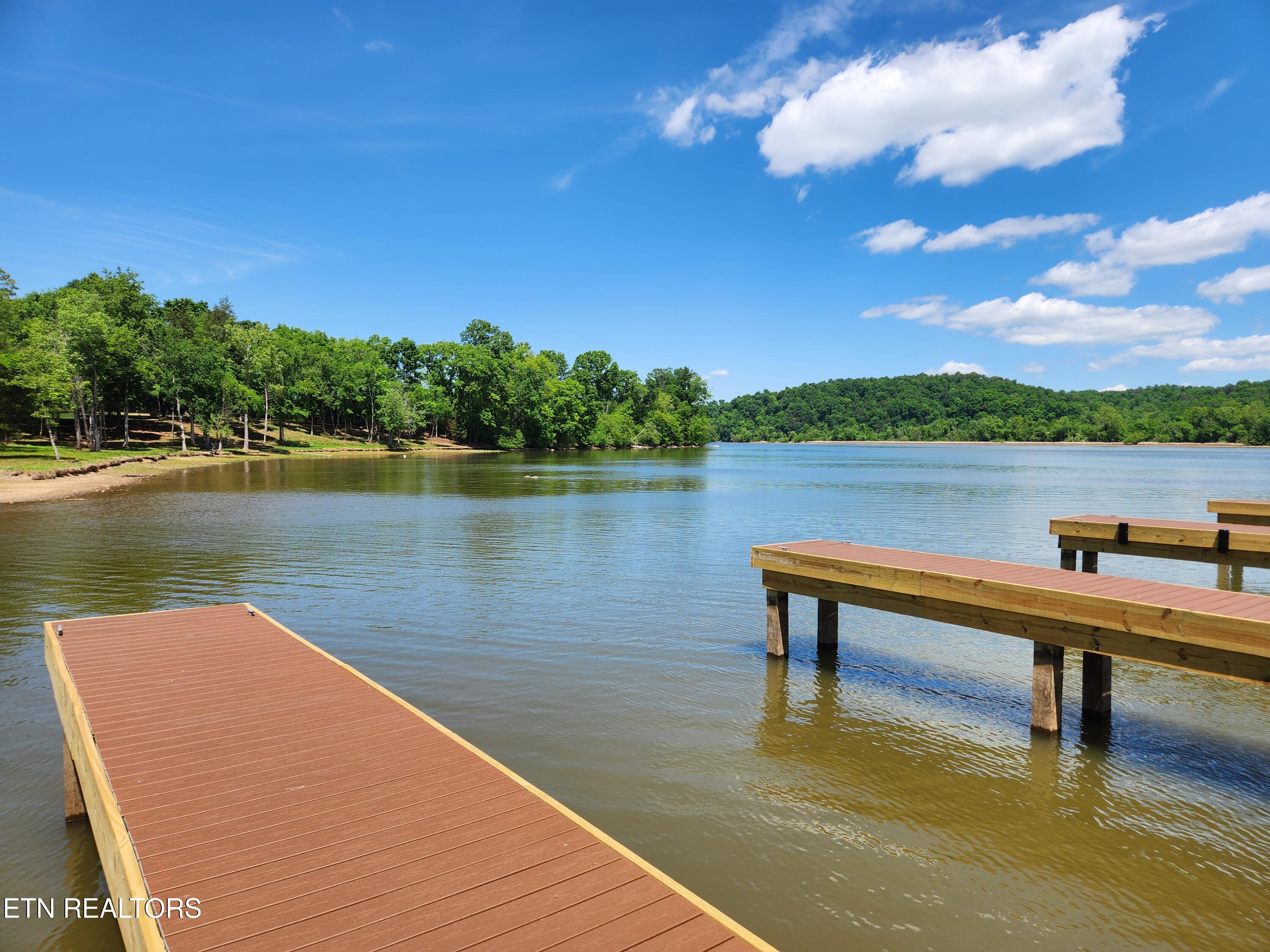Oak Leaf Lot 71 Drive Loudon TN 37774