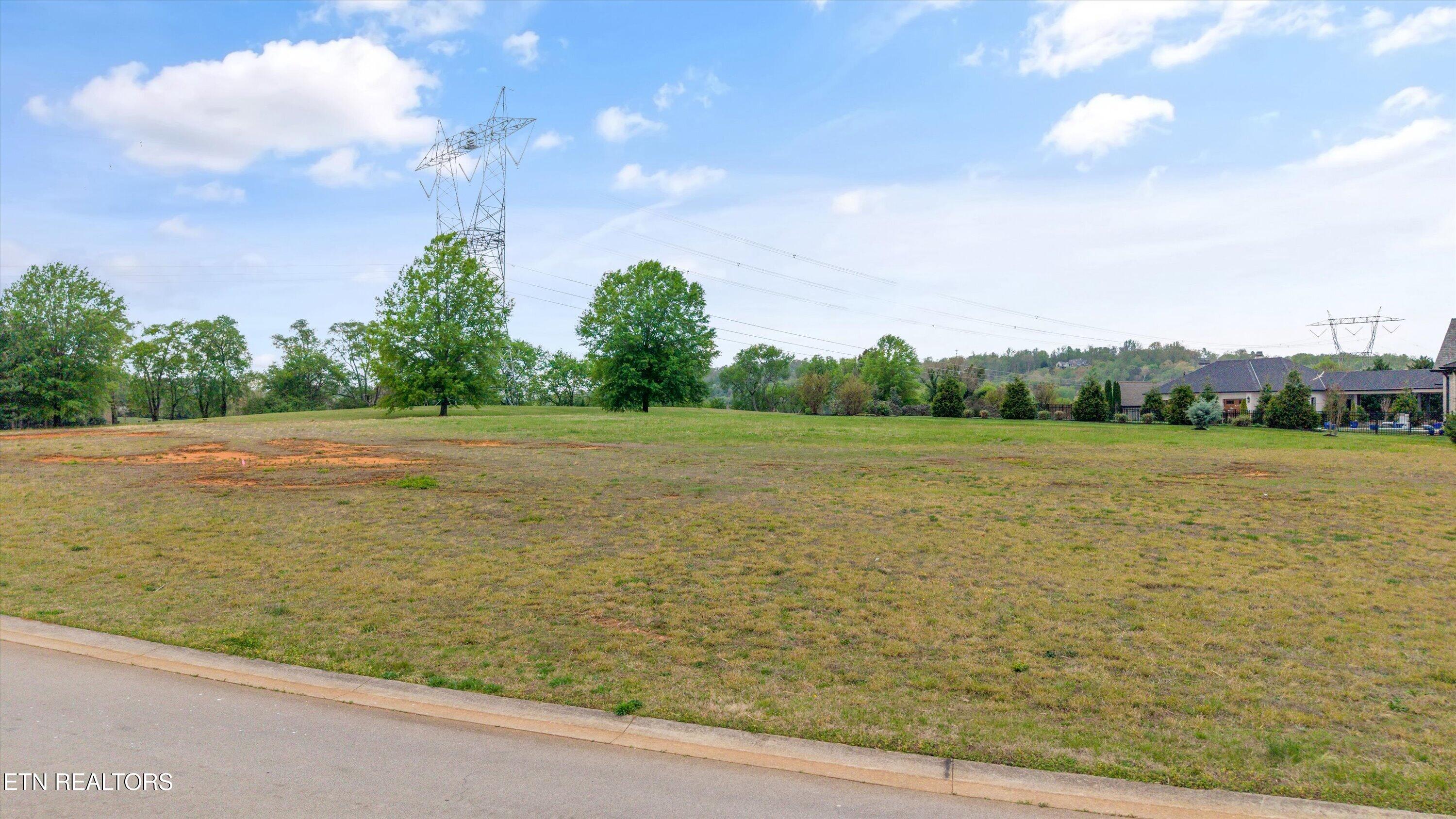 220 Lake Forest Way Louisville TN 37777