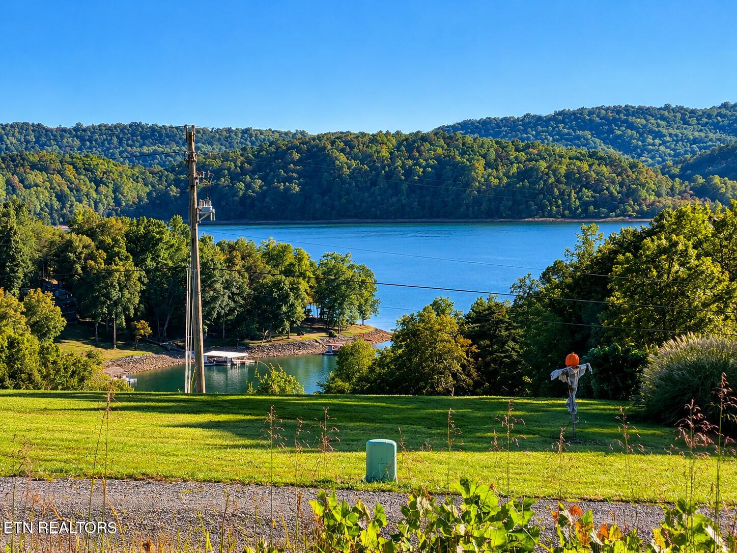 Sam And Maria Way Lafollette TN 37766