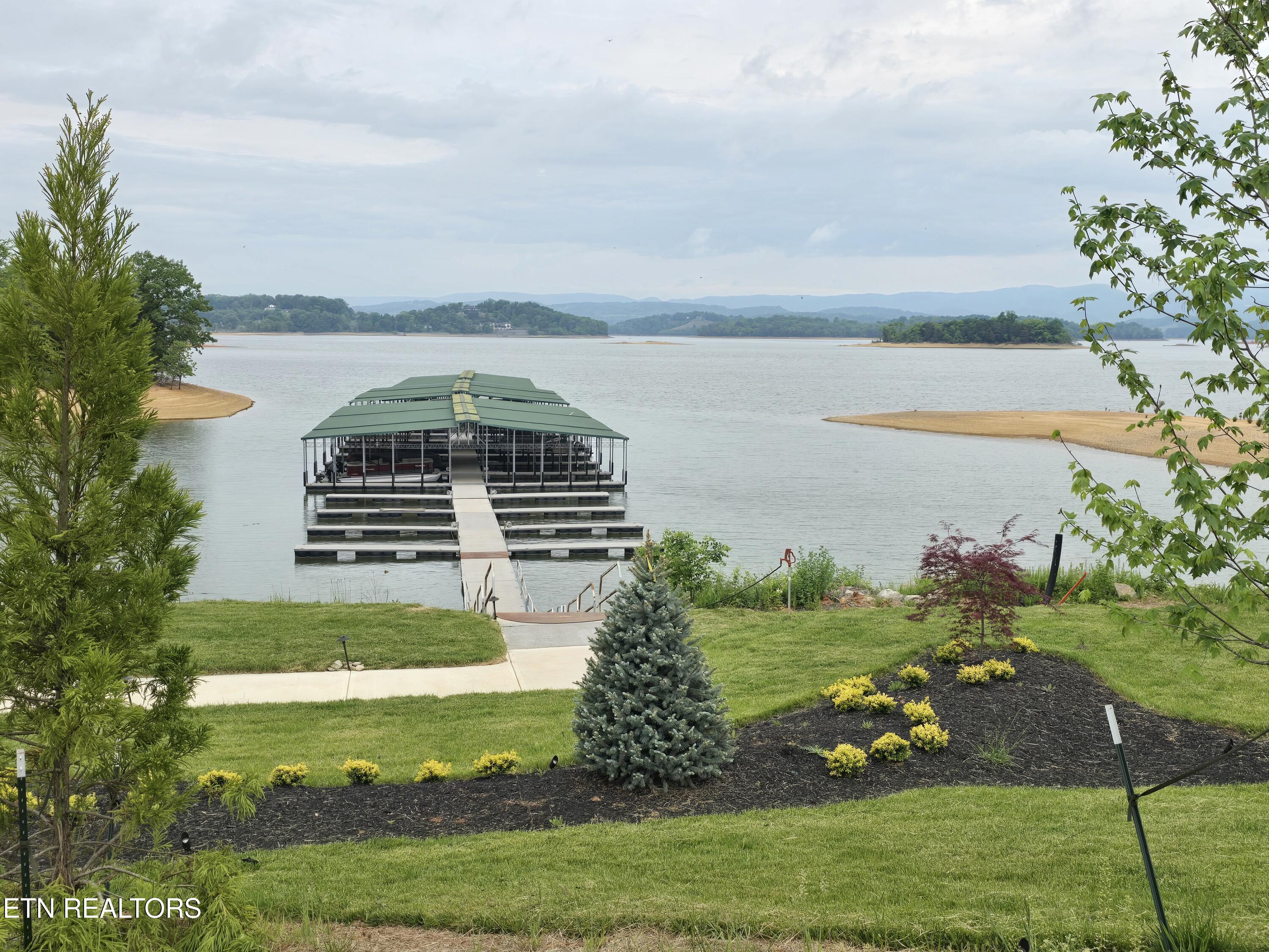 293 Inlet Morristown TN 37814
