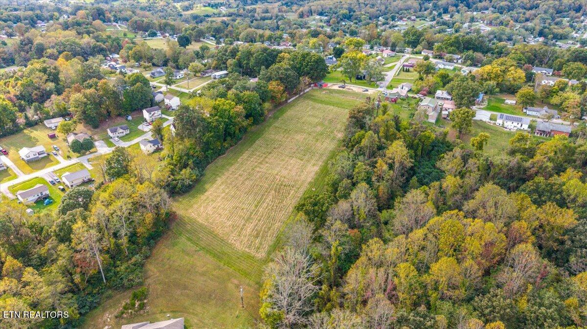 109 W Kentucky Avenue Lafollette TN 37766