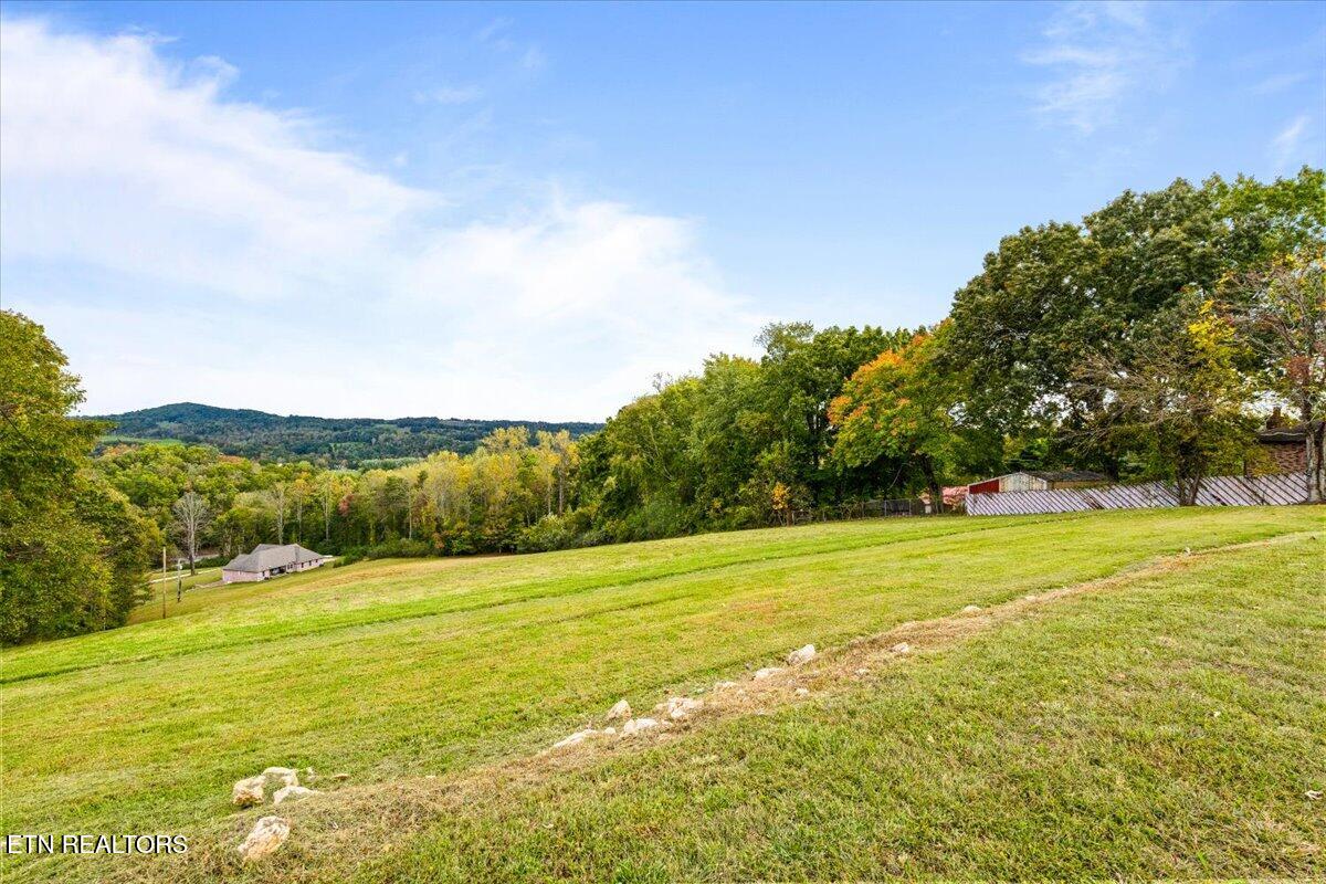 109 W Kentucky Avenue Lafollette TN 37766