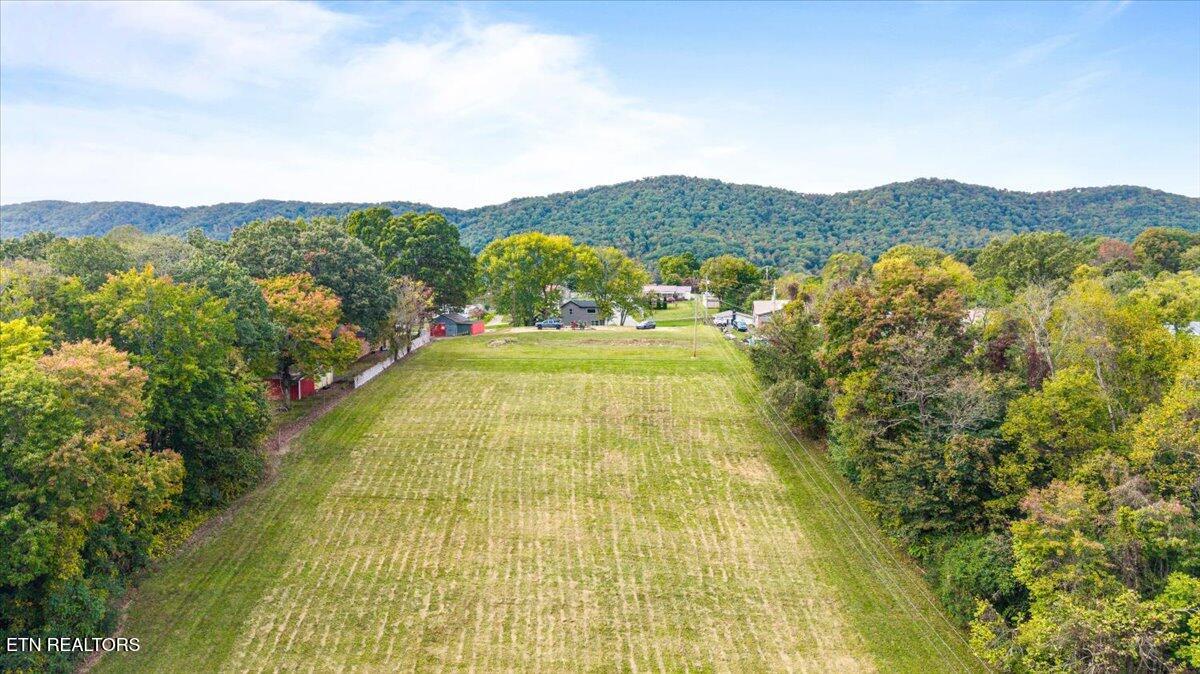 109 W Kentucky Avenue Lafollette TN 37766