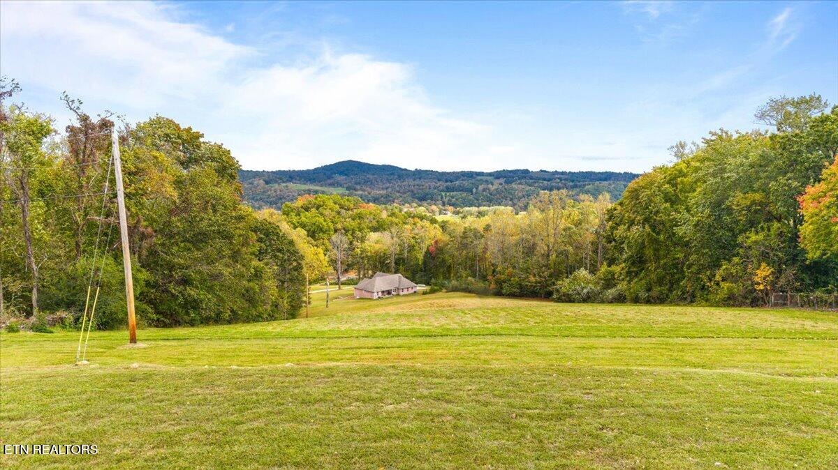 109 W Kentucky Avenue Lafollette TN 37766