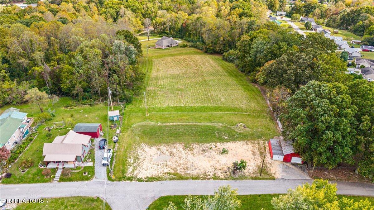 109 W Kentucky Avenue Lafollette TN 37766