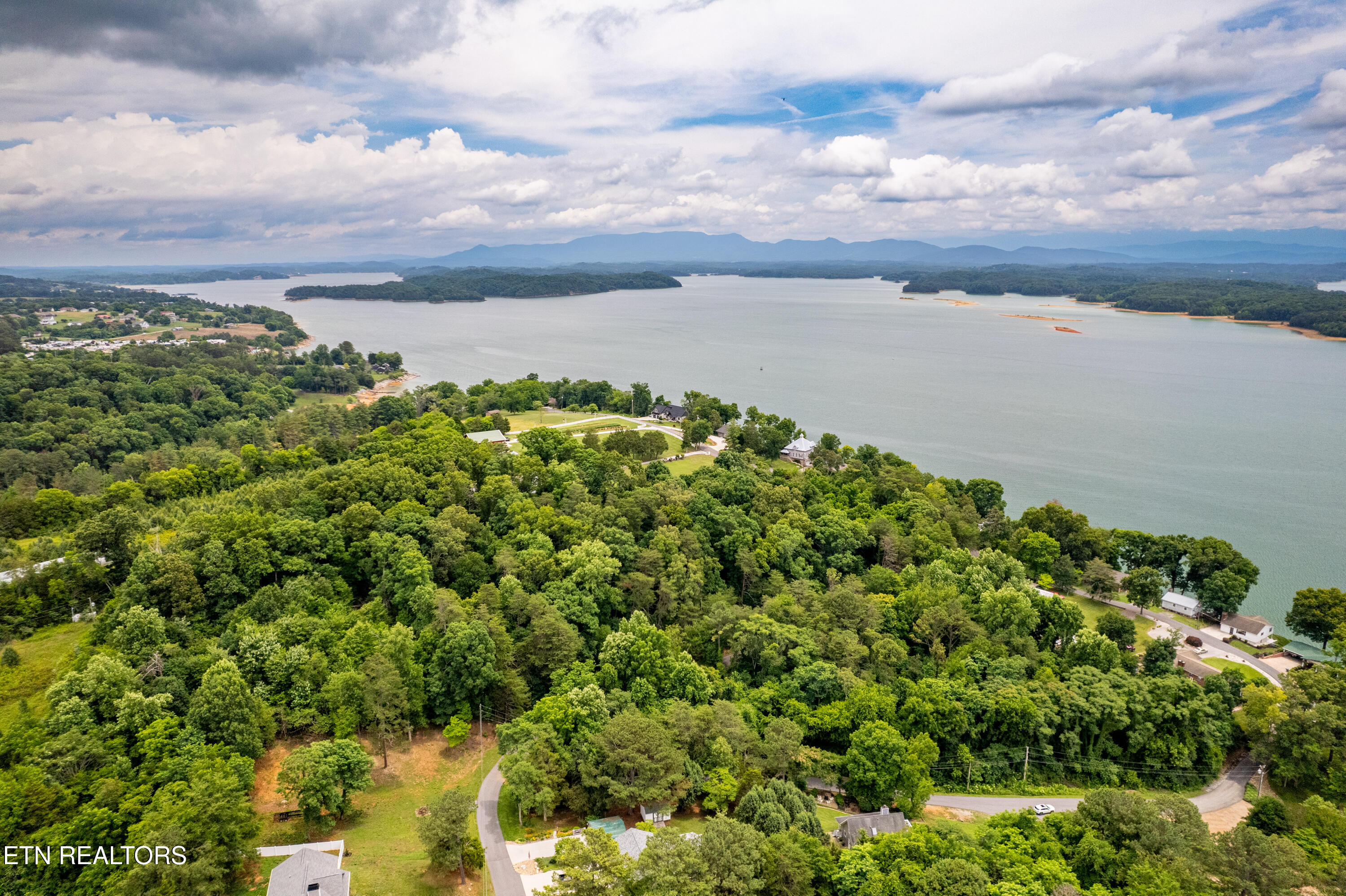 Smith Circle Dandridge TN 37725