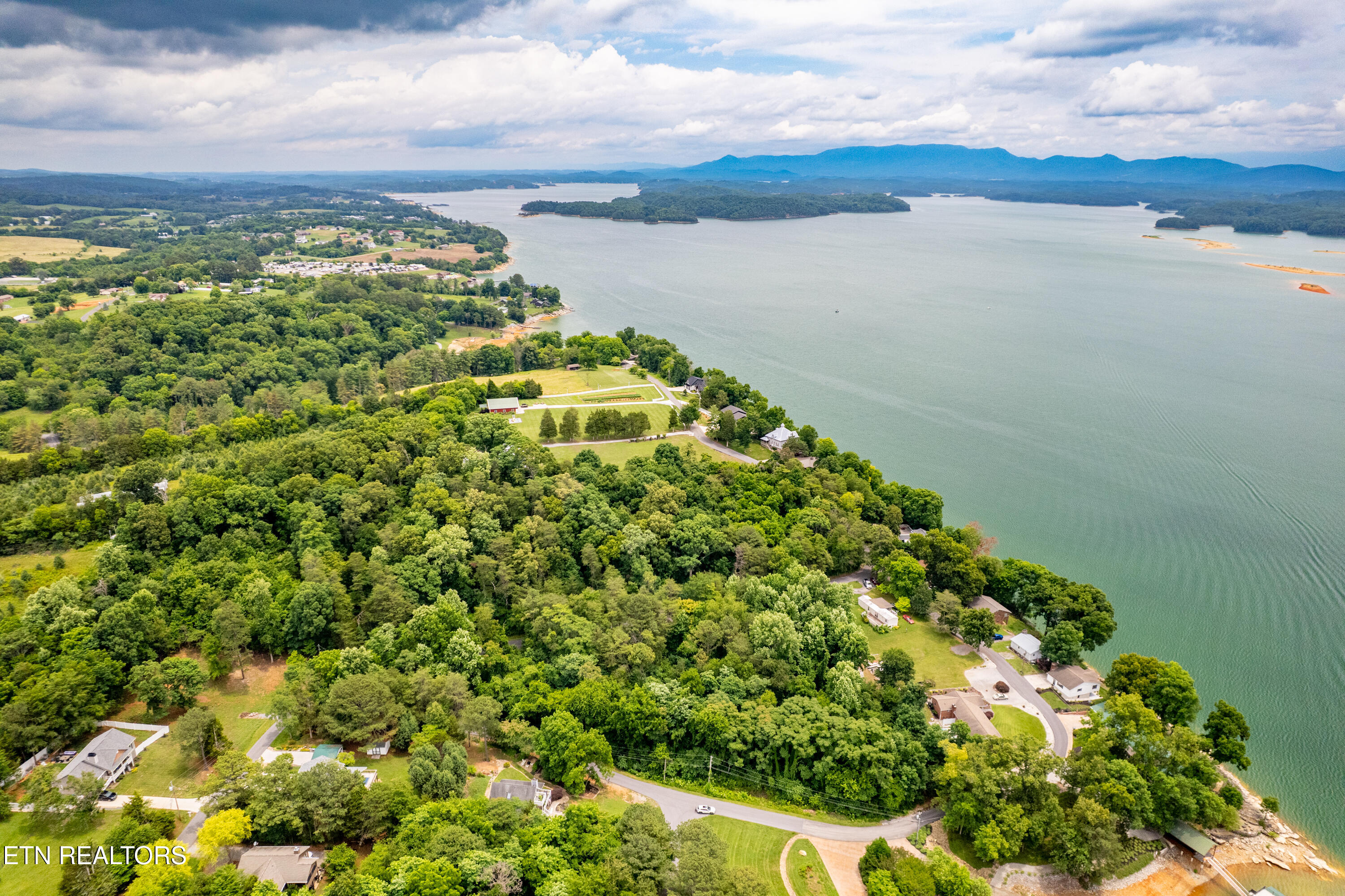 Smith Circle Dandridge TN 37725
