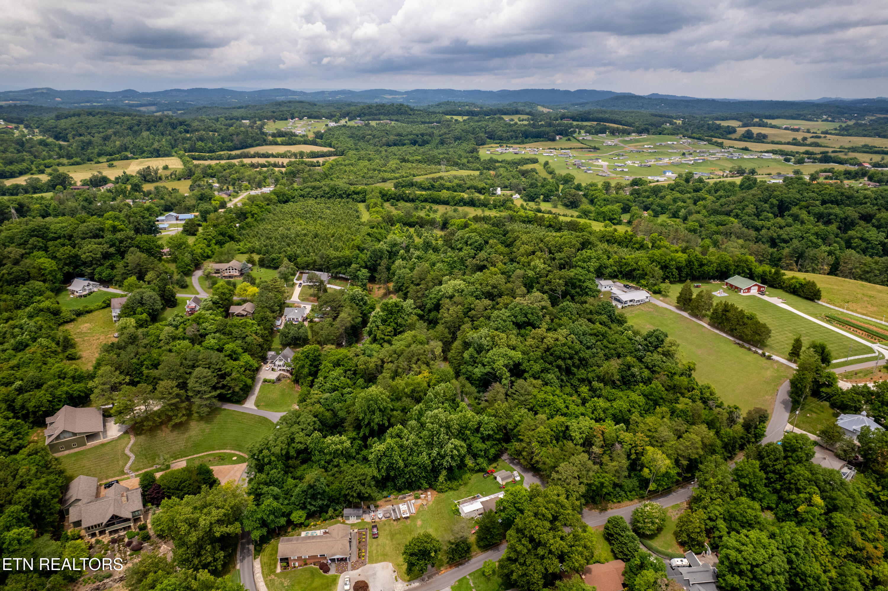 Smith Circle Dandridge TN 37725