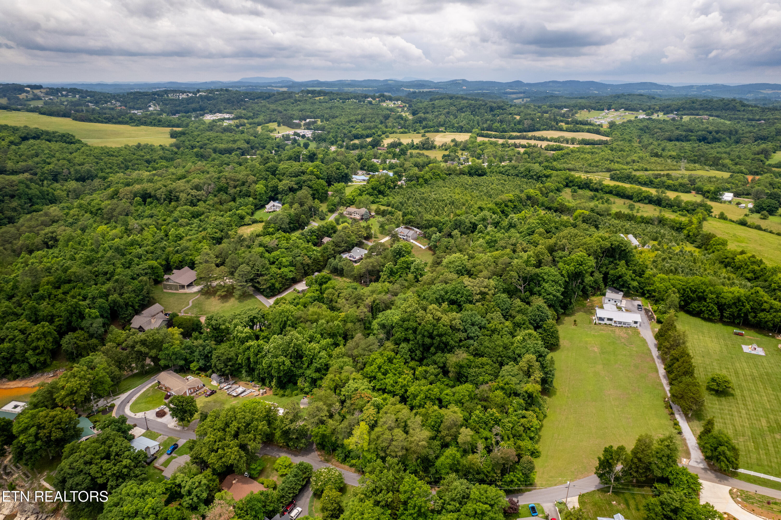 Smith Circle Dandridge TN 37725