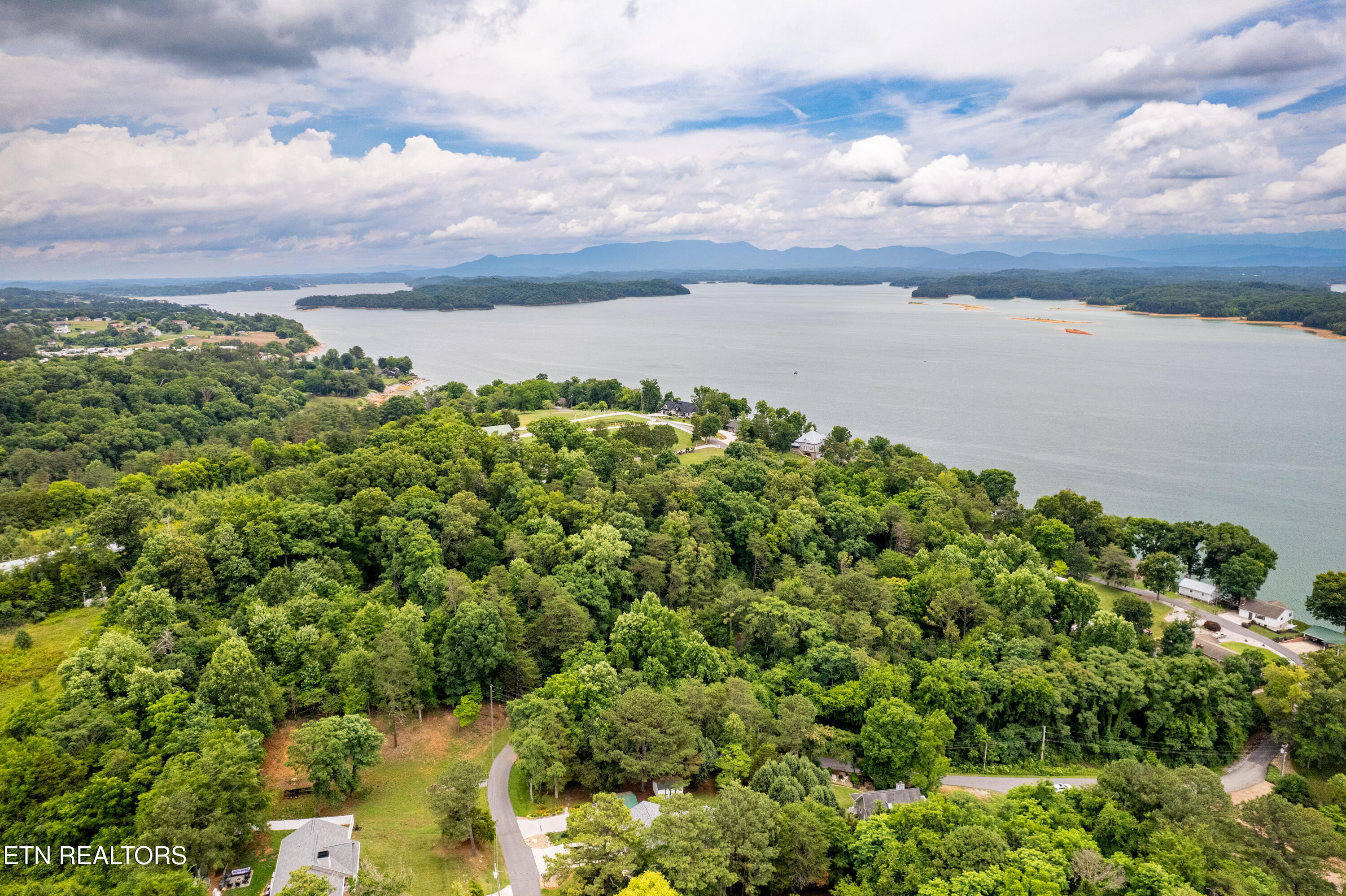 Smith Circle Dandridge TN 37725