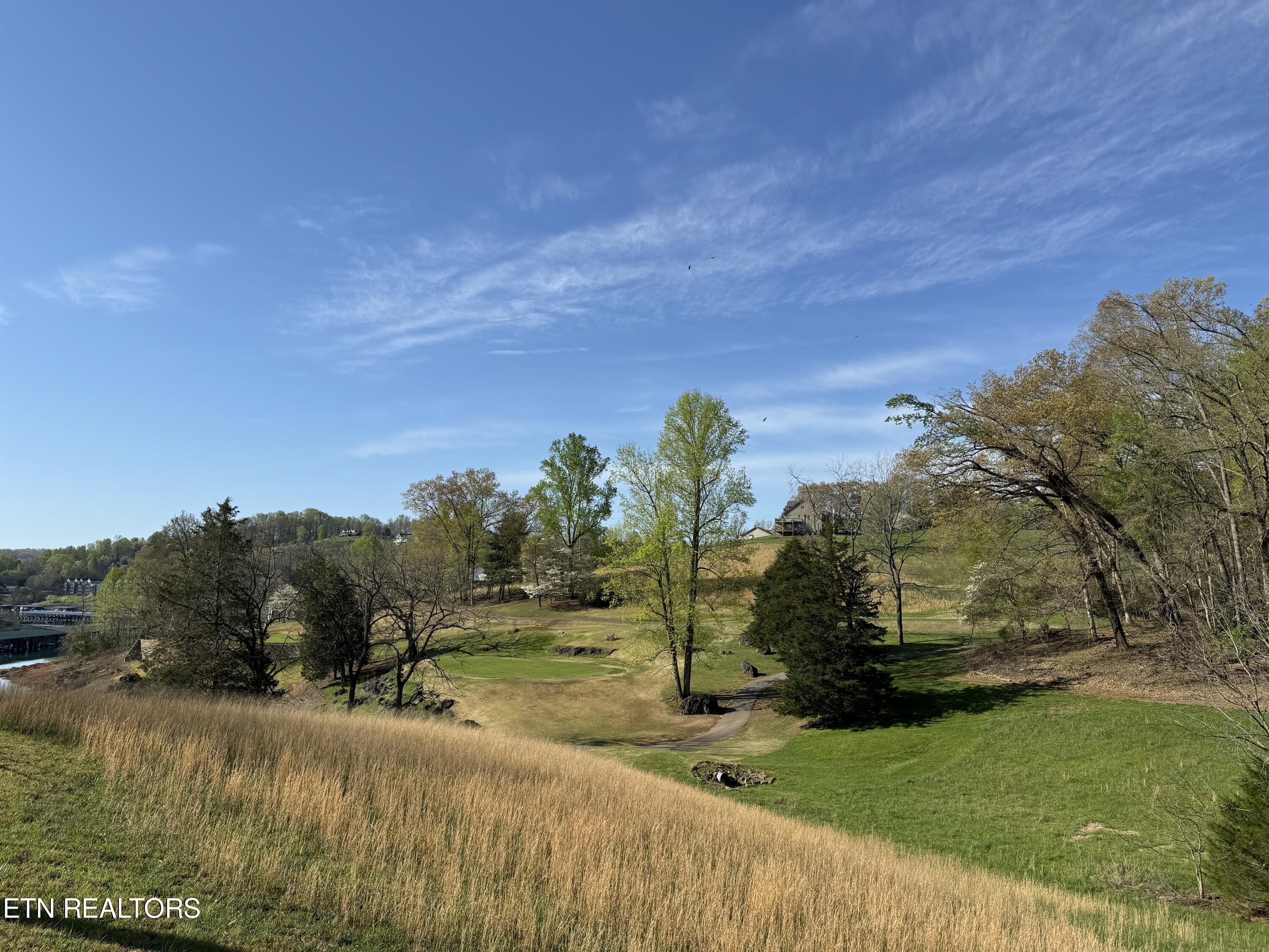 Deerfield Way Lafollette TN 37766