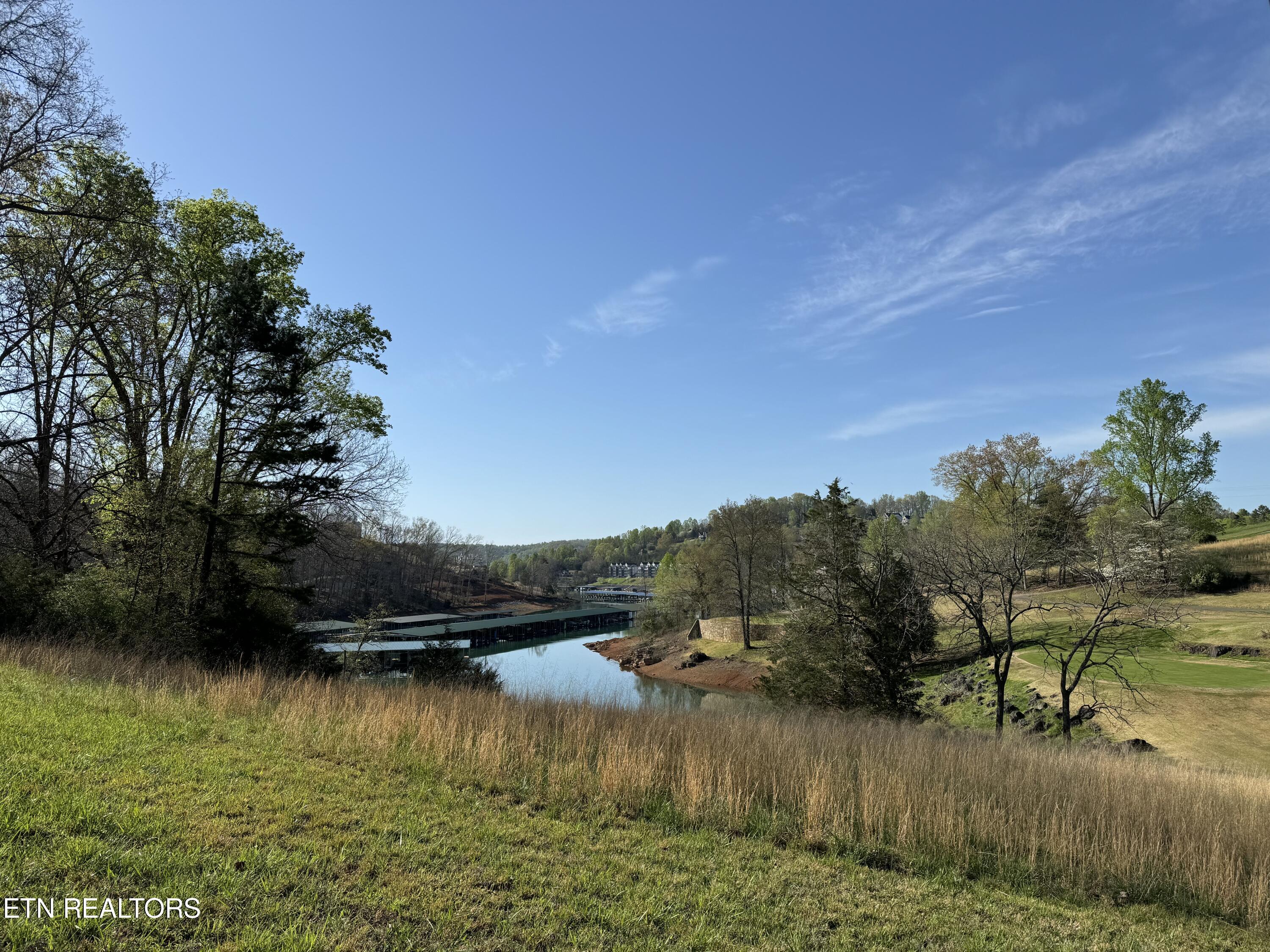 Deerfield Way Lafollette TN 37766