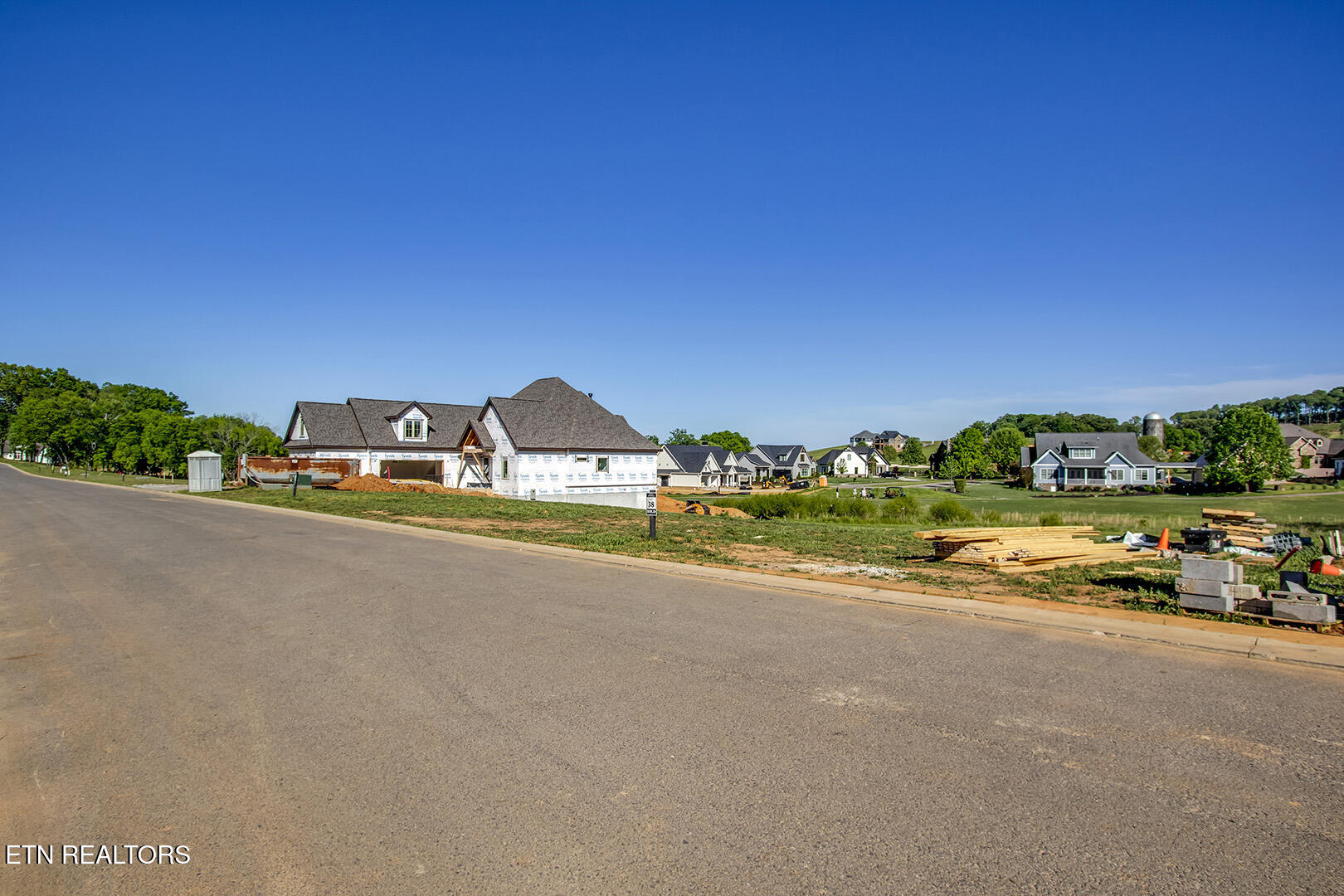 2258 Chestnut Lane Loudon TN 37774