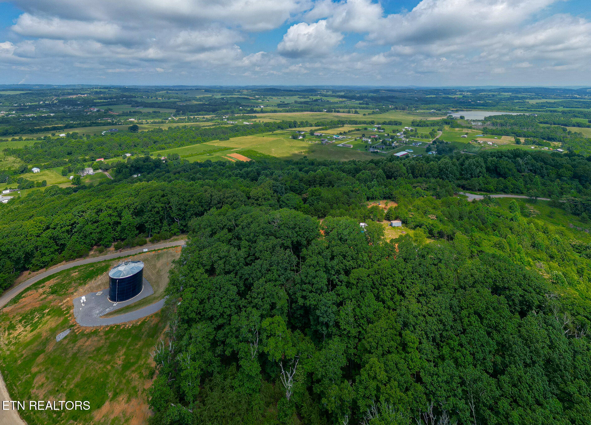 Poplar Drive Sweetwater TN 37874