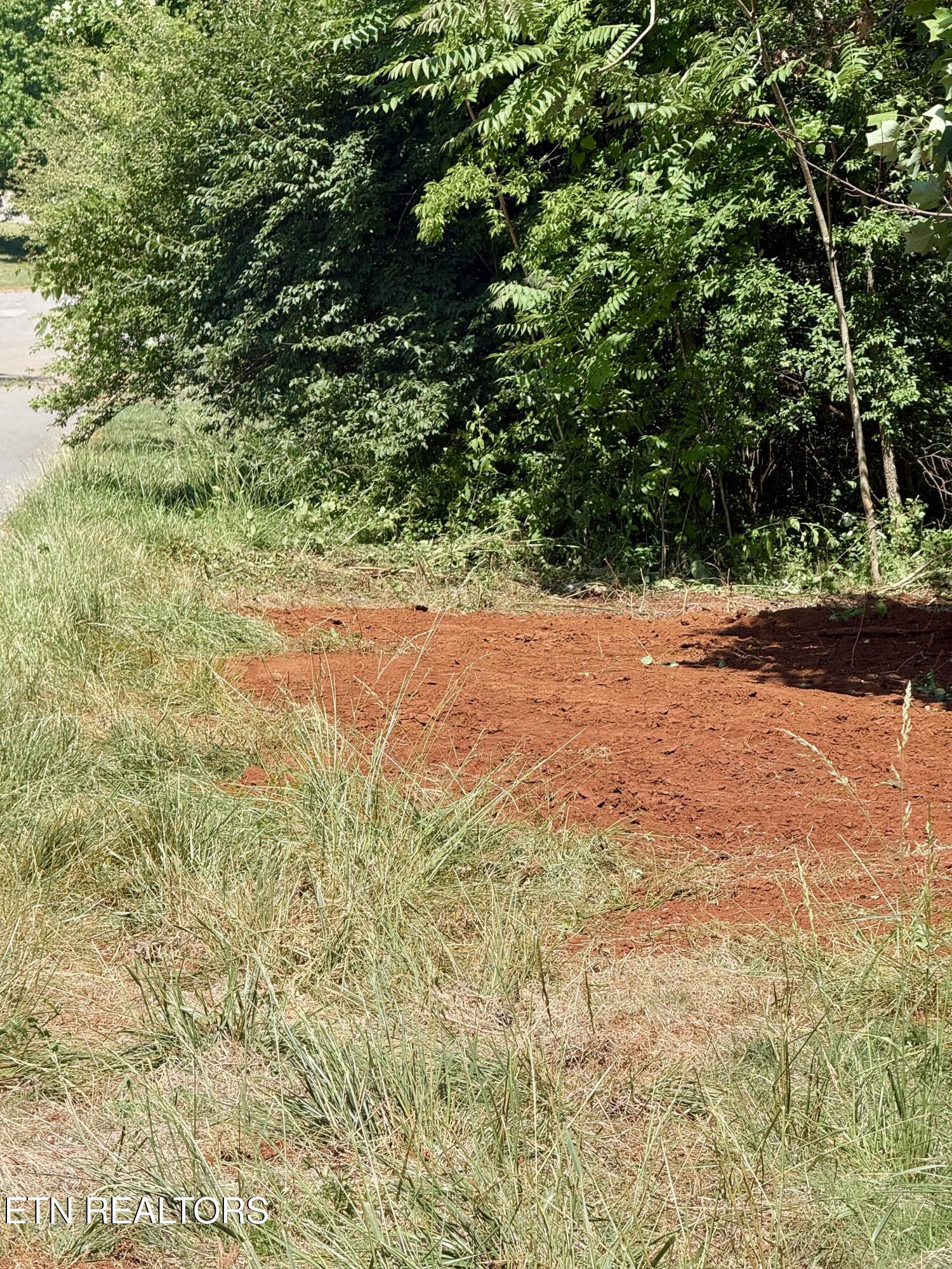 305 Oakwood Estates Drive Lenoir City TN 37772