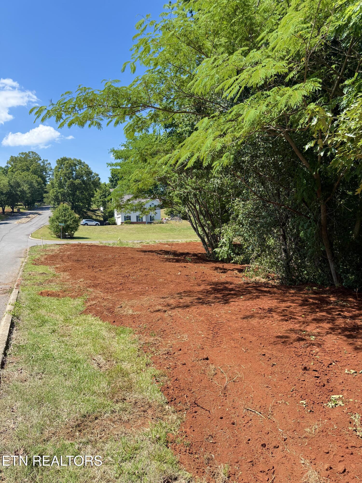 305 Oakwood Estates Drive Lenoir City TN 37772
