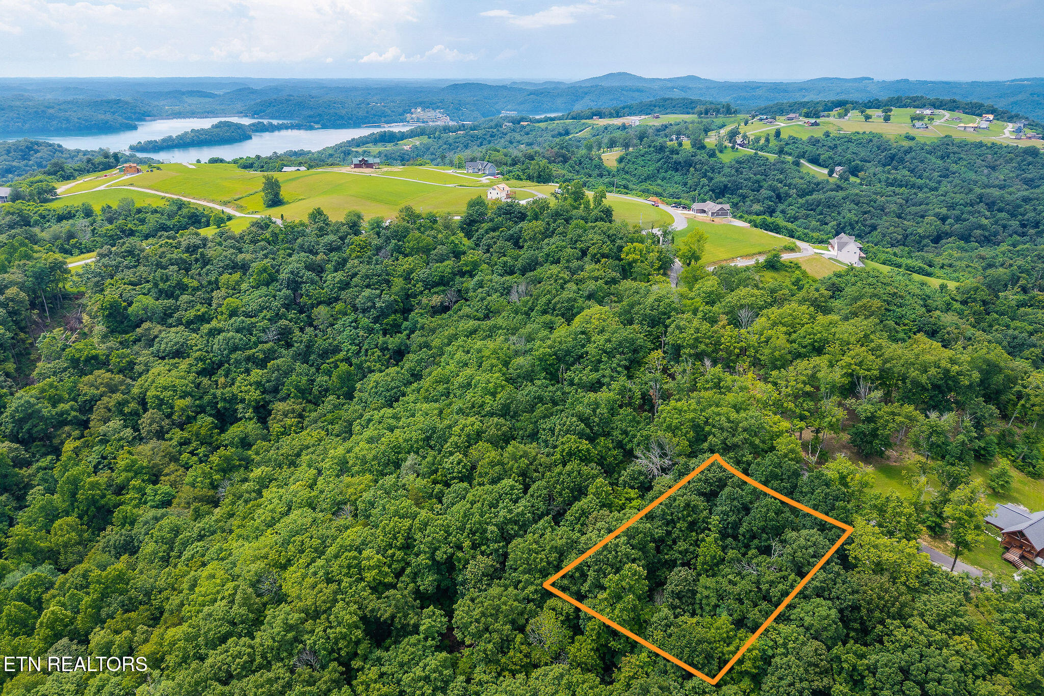 N Rock Fish Road Hilham TN 38568