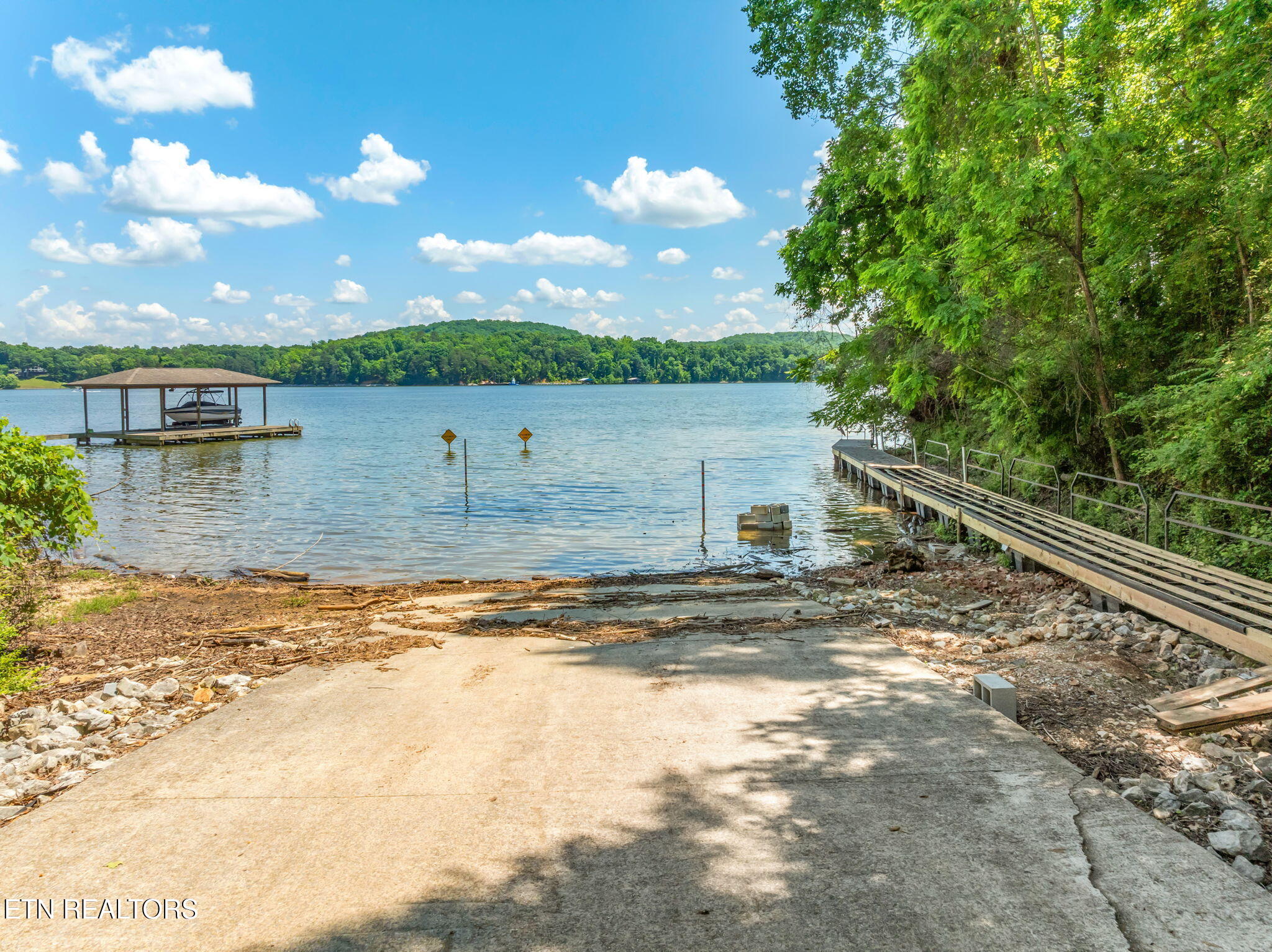 129 Docks Of The Bay Drive Harriman TN 37748