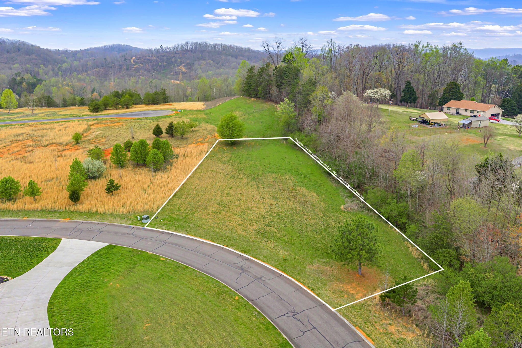 129 Docks Of The Bay Drive Harriman TN 37748