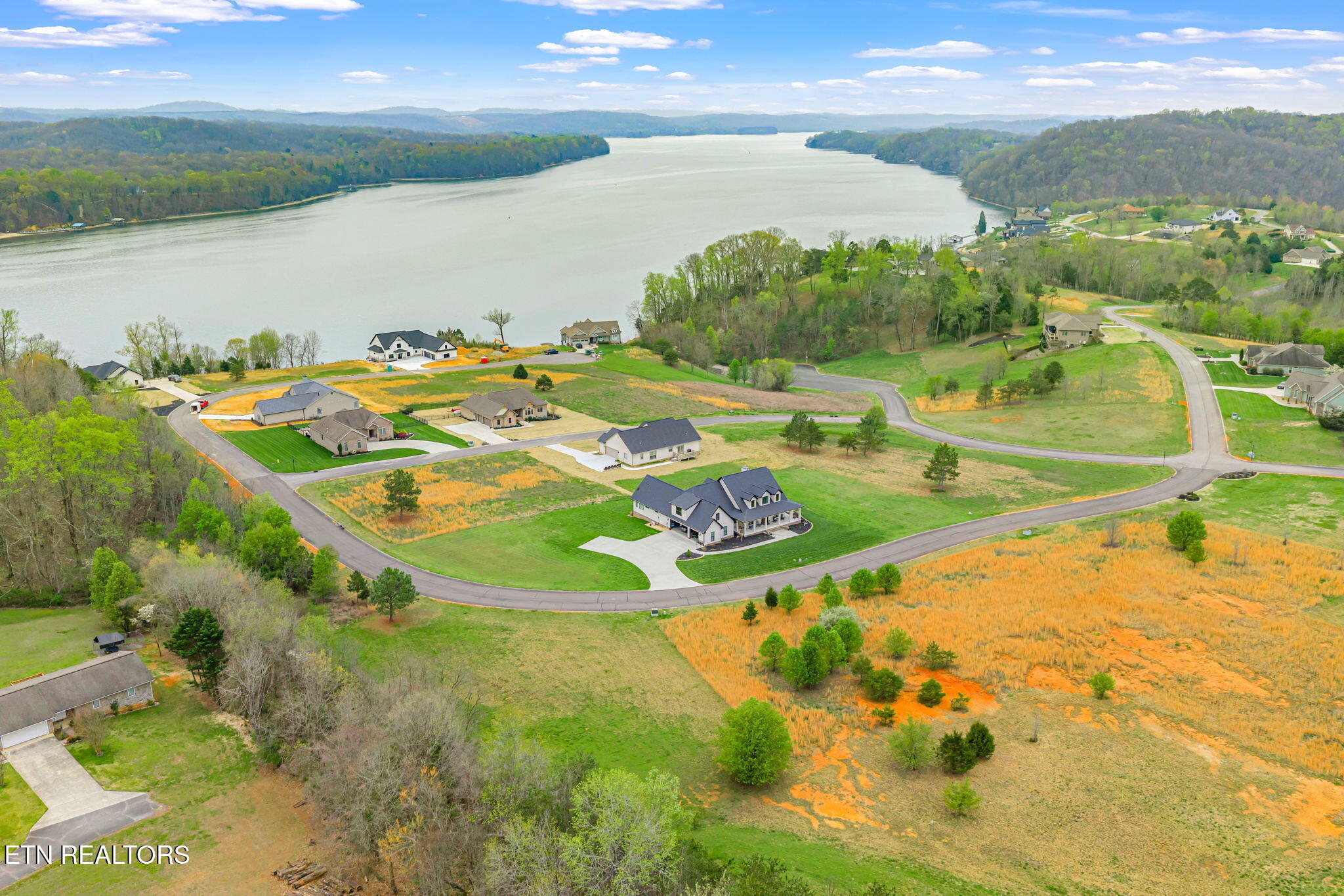 129 Docks Of The Bay Drive Harriman TN 37748