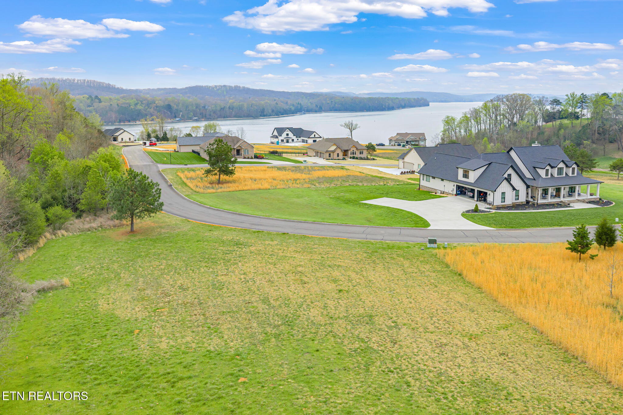 129 Docks Of The Bay Drive Harriman TN 37748