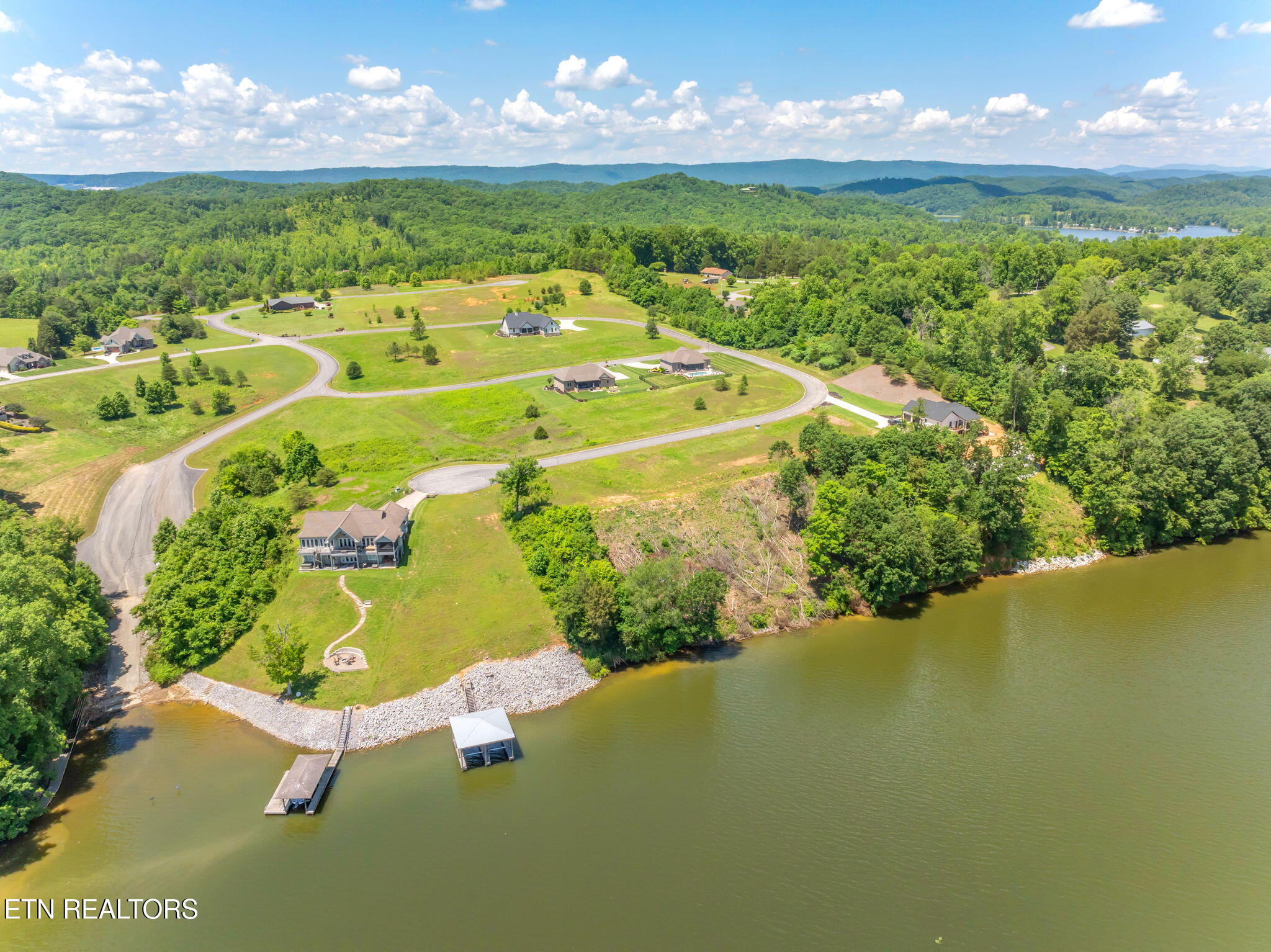 129 Docks Of The Bay Drive Harriman TN 37748