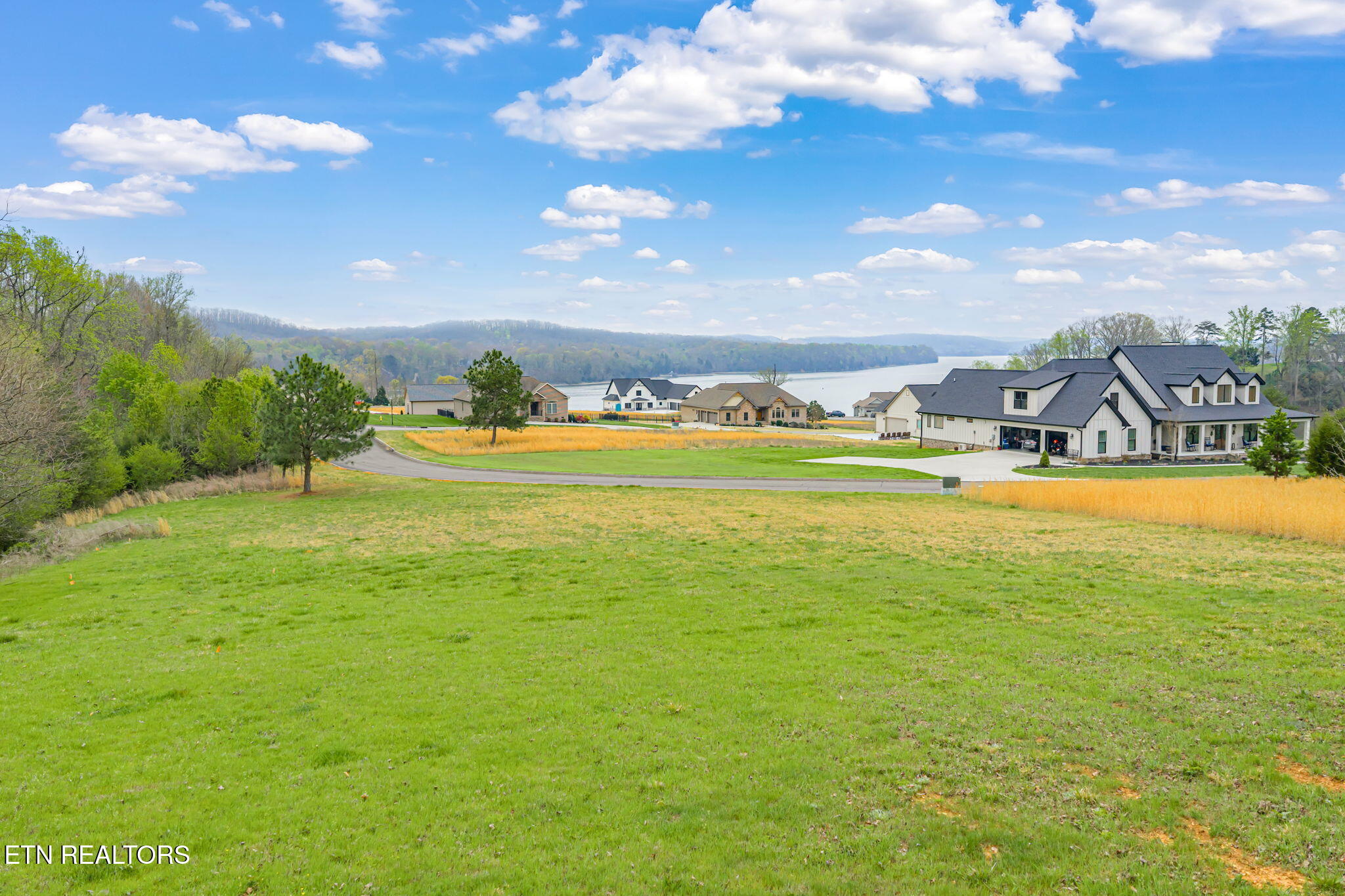 129 Docks Of The Bay Drive Harriman TN 37748
