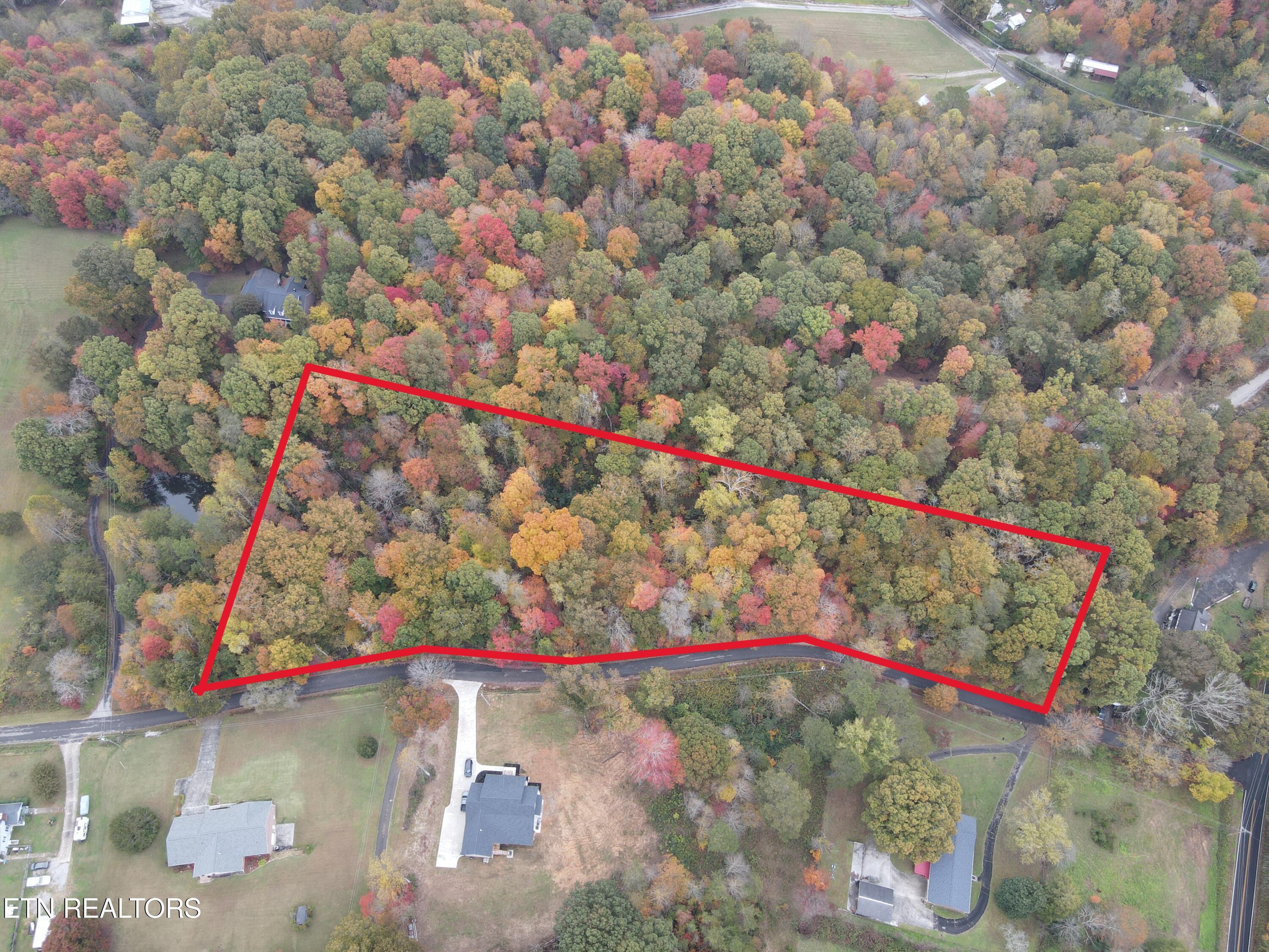 114 Pleasant View Loop Road Clinton TN 37716